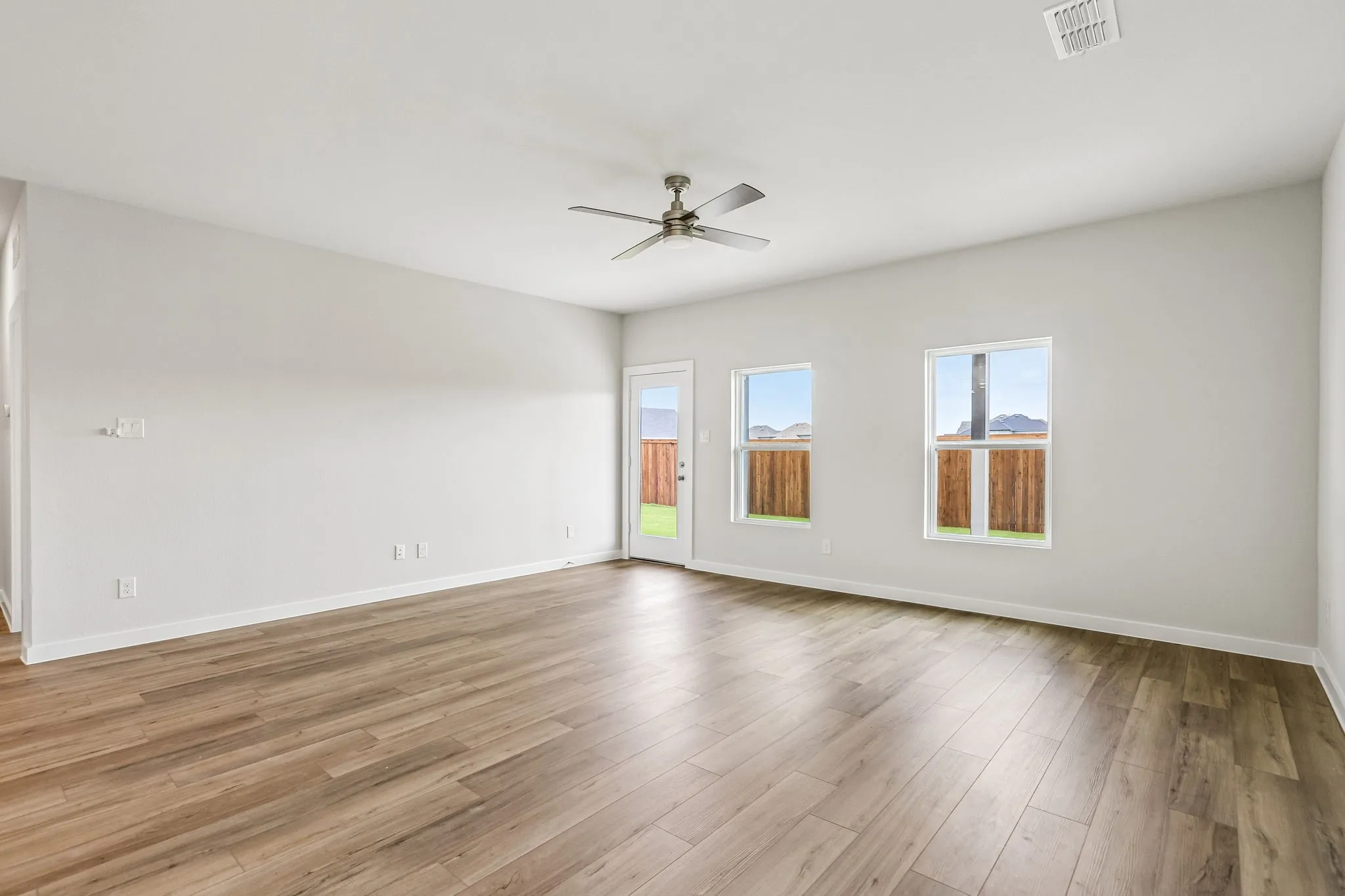 Single Family Residence For Sale in Collin County , 1513 Xavier Street, Anna, Texas 75409, 4 Bedroom, 3 Bathroom, 2 Garage spaces, 2,013 Sqft, built in 2026, New Construction - Incomplete, mls#21222550, Real Estate Agent in Anna, Homes For Sale in Collin county, Homes For Sale in Anna, Realtor in Anna Texas, Real Estate Brokerage Independent Realty Texas, Luminita Cordes Realtor
