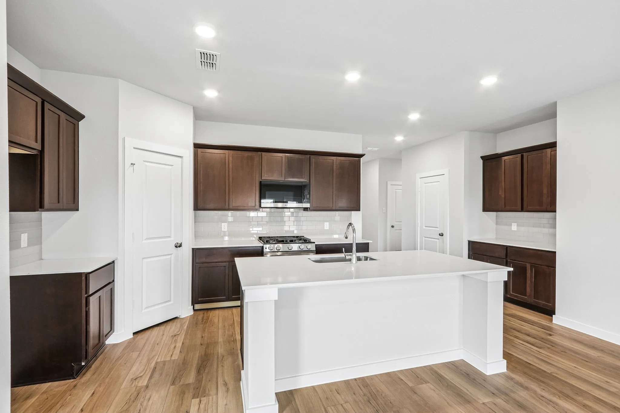 Single Family Residence For Sale in Collin County , 1513 Xavier Street, Anna, Texas 75409, 4 Bedroom, 3 Bathroom, 2 Garage spaces, 2,013 Sqft, built in 2026, New Construction - Incomplete, mls#21222550, Real Estate Agent in Anna, Homes For Sale in Collin county, Homes For Sale in Anna, Realtor in Anna Texas, Real Estate Brokerage Independent Realty Texas, Luminita Cordes Realtor
