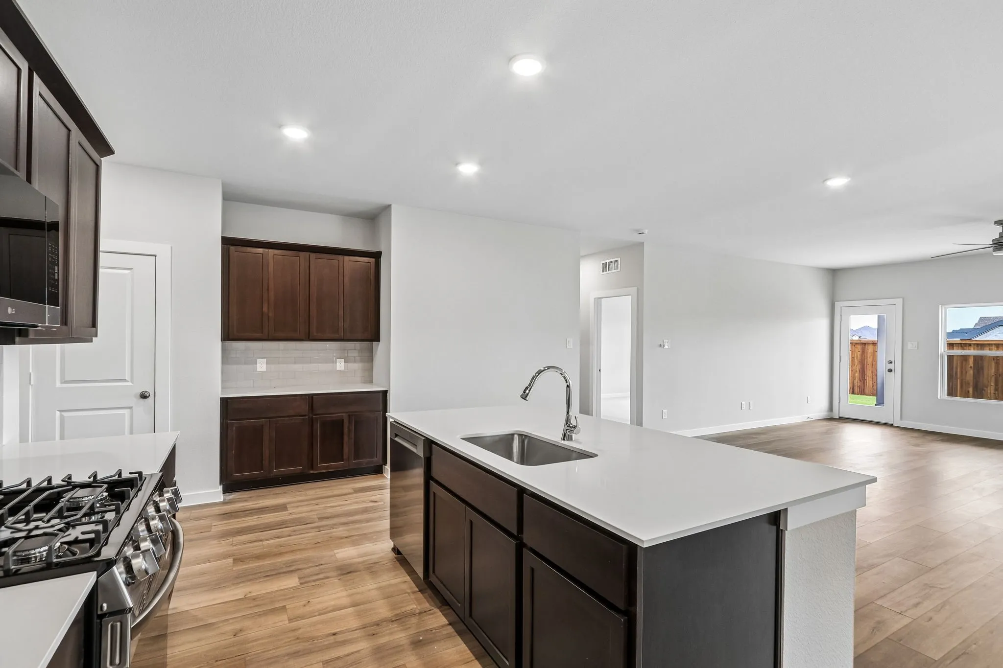 Single Family Residence For Sale in Collin County , 1513 Xavier Street, Anna, Texas 75409, 4 Bedroom, 3 Bathroom, 2 Garage spaces, 2,013 Sqft, built in 2026, New Construction - Incomplete, mls#21222550, Real Estate Agent in Anna, Homes For Sale in Collin county, Homes For Sale in Anna, Realtor in Anna Texas, Real Estate Brokerage Independent Realty Texas, Luminita Cordes Realtor