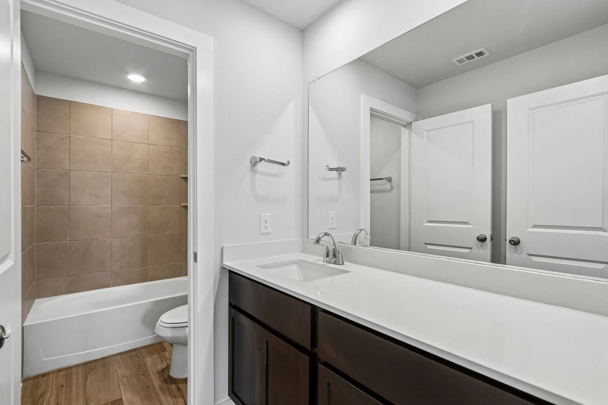 Single Family Residence For Sale in Collin County , 1509 Xavier Street, Anna, Texas 75409, 3 Bedroom, 3 Bathroom, 2 Garage spaces, 2,449 Sqft, built in 2026, New Construction - Incomplete, mls#21222562, Real Estate Agent in Anna, Homes For Sale in Collin county, Homes For Sale in Anna, Realtor in Anna Texas, Real Estate Brokerage Independent Realty Texas, Luminita Cordes Realtor