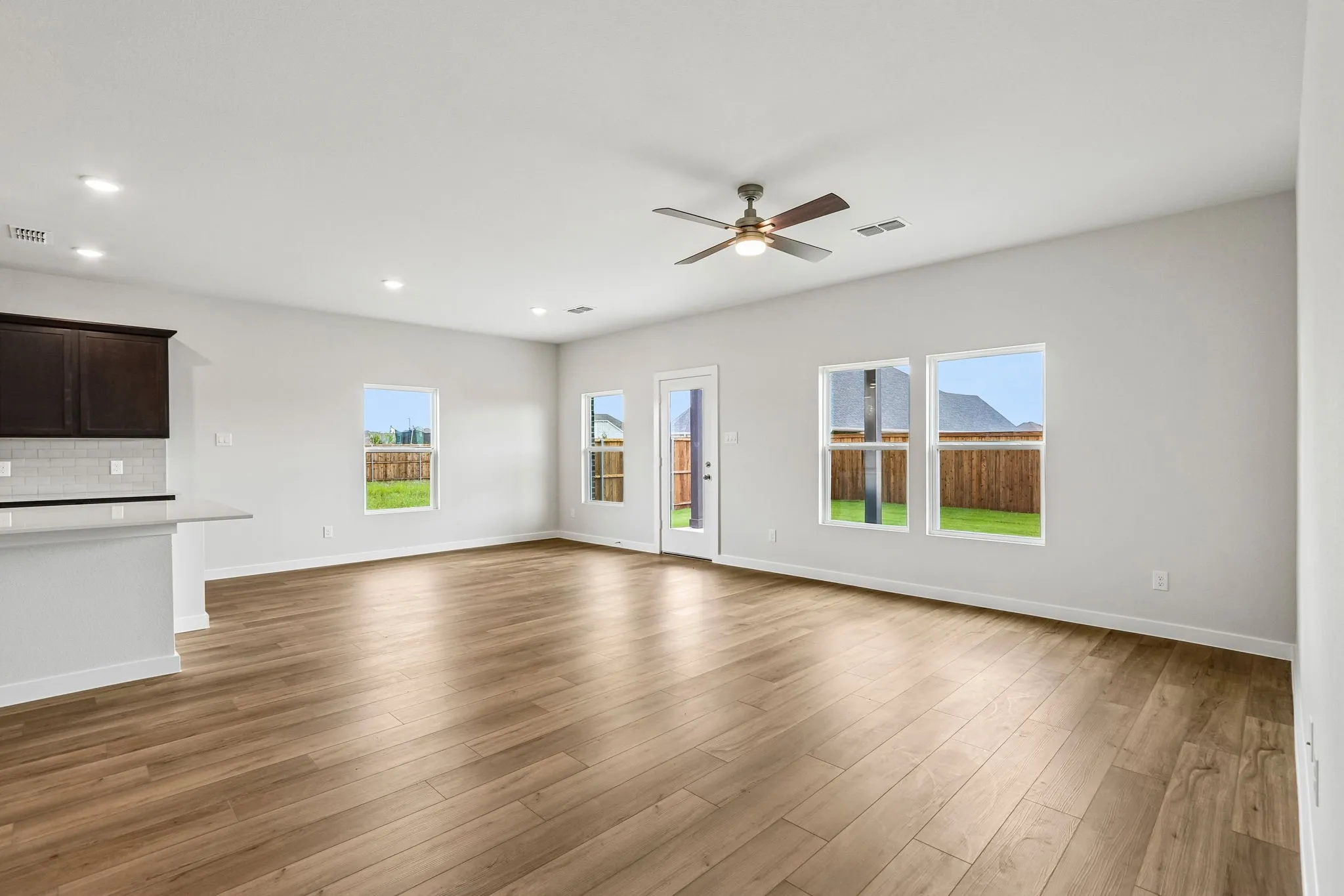 Single Family Residence For Sale in Collin County , 1509 Xavier Street, Anna, Texas 75409, 3 Bedroom, 3 Bathroom, 2 Garage spaces, 2,449 Sqft, built in 2026, New Construction - Incomplete, mls#21222562, Real Estate Agent in Anna, Homes For Sale in Collin county, Homes For Sale in Anna, Realtor in Anna Texas, Real Estate Brokerage Independent Realty Texas, Luminita Cordes Realtor