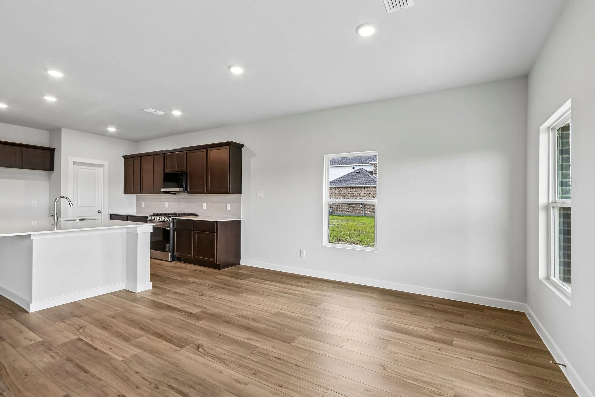 Single Family Residence For Sale in Collin County , 1509 Xavier Street, Anna, Texas 75409, 3 Bedroom, 3 Bathroom, 2 Garage spaces, 2,449 Sqft, built in 2026, New Construction - Incomplete, mls#21222562, Real Estate Agent in Anna, Homes For Sale in Collin county, Homes For Sale in Anna, Realtor in Anna Texas, Real Estate Brokerage Independent Realty Texas, Luminita Cordes Realtor