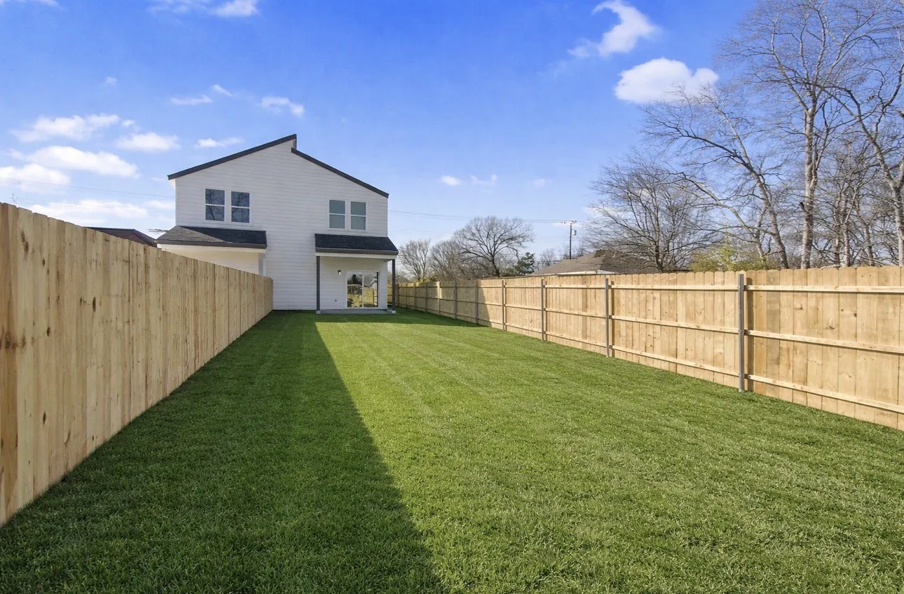 Duplex For Sale in Hunt County , 2113 Wright Street, Greenville, Texas 75401, 6 Bedroom, 6 Bathroom, 2 Garage spaces, 0 Sqft, built in 2023, Price $489,900, mls#21222524, Real Estate Agent in Greenville, Homes For Sale in Hunt county, Homes For Sale in Greenville, Realtor in Greenville Texas, Real Estate Brokerage Independent Realty Texas, Luminita Cordes Realtor