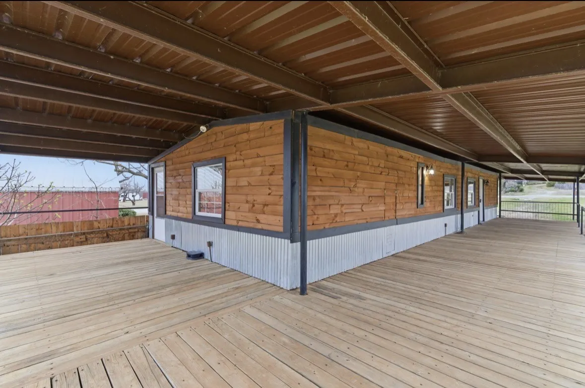 Manufactured Home For Sale in Stephens County , 504 Water District Road 214, Breckenridge, Texas 76424, 1 Bedroom, 1 Bathroom, Garage spaces, 900 Sqft, built in 0, Price $139,000, mls#21222589, Real Estate Agent in Breckenridge, Homes For Sale in Stephens county, Homes For Sale in Breckenridge, Realtor in Breckenridge Texas, Real Estate Brokerage Independent Realty Texas, Luminita Cordes Realtor