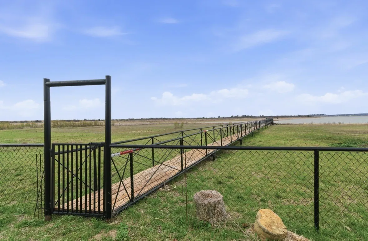 Manufactured Home For Sale in Stephens County , 504 Water District Road 214, Breckenridge, Texas 76424, 1 Bedroom, 1 Bathroom, Garage spaces, 900 Sqft, built in 0, Price $139,000, mls#21222589, Real Estate Agent in Breckenridge, Homes For Sale in Stephens county, Homes For Sale in Breckenridge, Realtor in Breckenridge Texas, Real Estate Brokerage Independent Realty Texas, Luminita Cordes Realtor