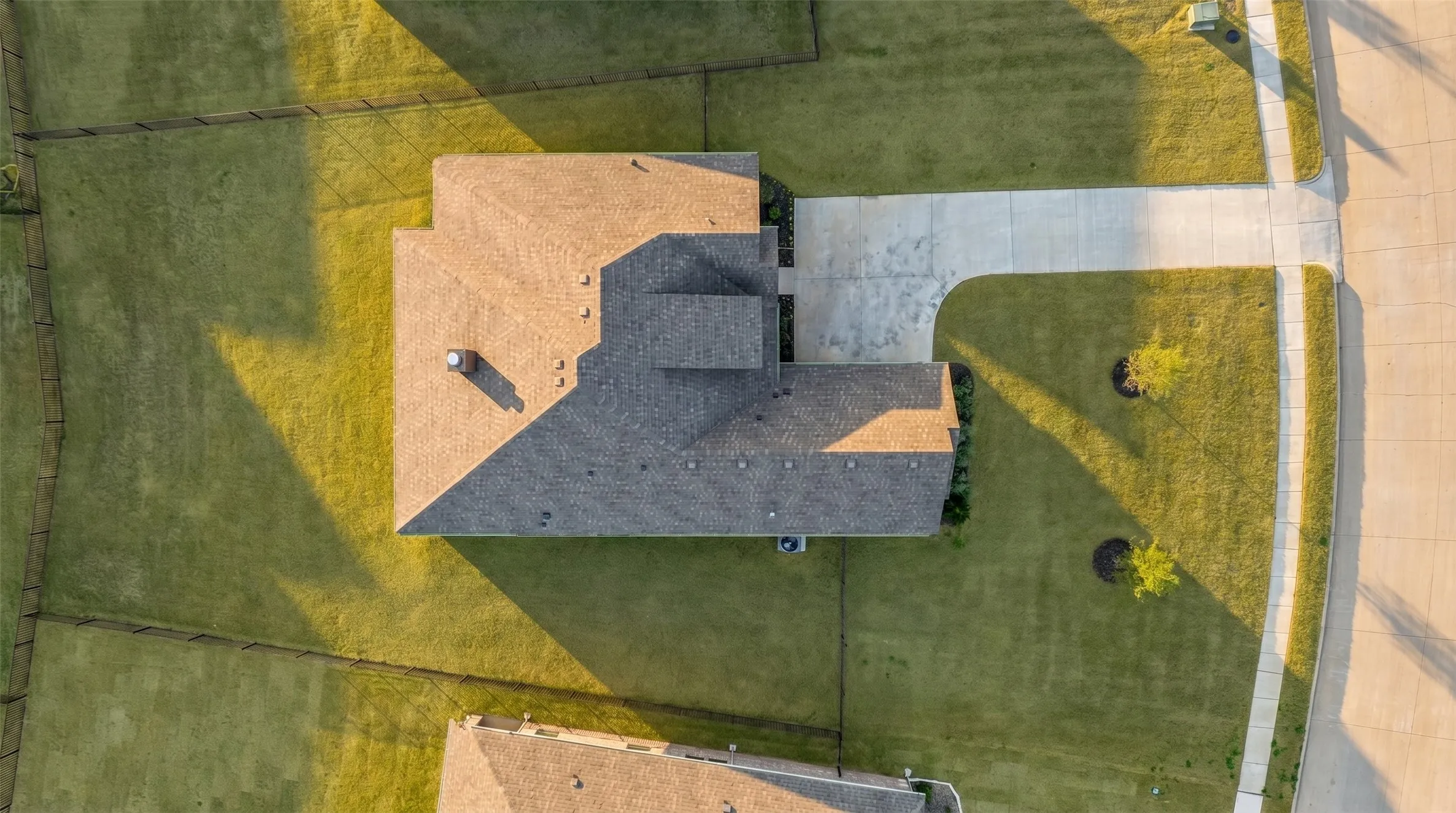 Single Family Residence For Sale in Hood County , 3165 Ferry Boat Lane, Granbury, Texas 76049, 4 Bedroom, 2 Bathroom, 2 Garage spaces, 2,267 Sqft, built in 2024, Price $425,000, mls#21222425, Real Estate Agent in Granbury, Homes For Sale in Hood county, Homes For Sale in Granbury, Realtor in Granbury Texas, Real Estate Brokerage Independent Realty Texas, Luminita Cordes Realtor