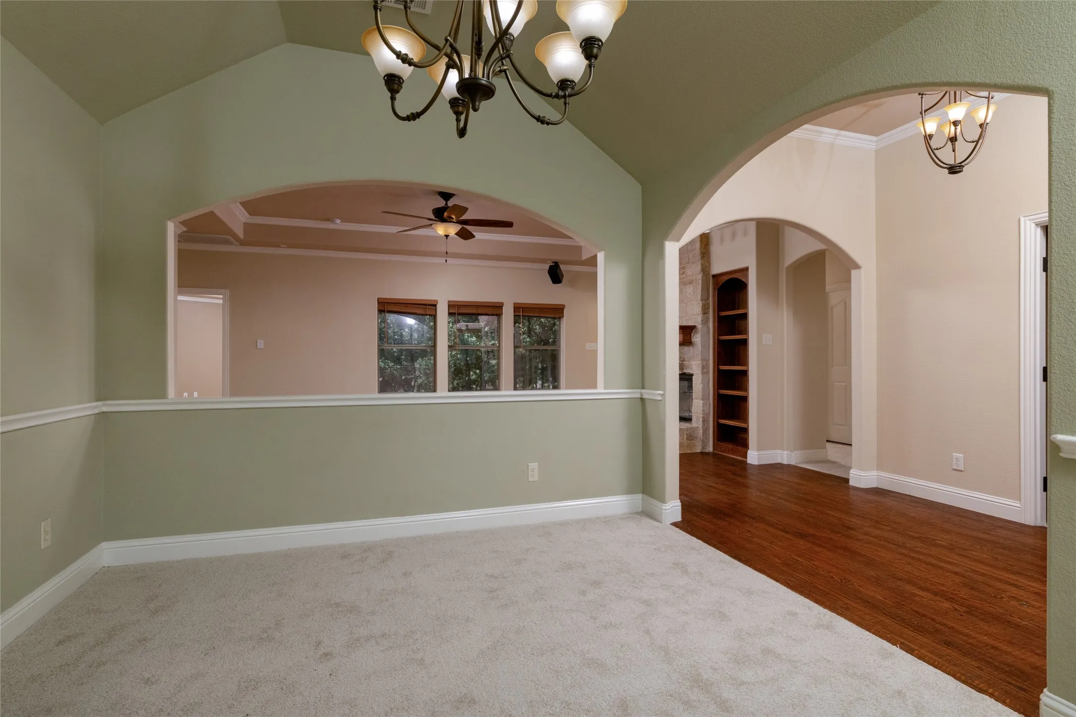 Single Family Residence For Sale in Parker County , 349 Sandpiper Drive, Weatherford, Texas 76088, 3 Bedroom, 2 Bathroom, 2 Garage spaces, 2,256 Sqft, built in 2005, Preowned, mls#21222649, Real Estate Agent in Weatherford, Homes For Sale in Parker county, Homes For Sale in Weatherford, Realtor in Weatherford Texas, Real Estate Brokerage Independent Realty Texas, Luminita Cordes Realtor