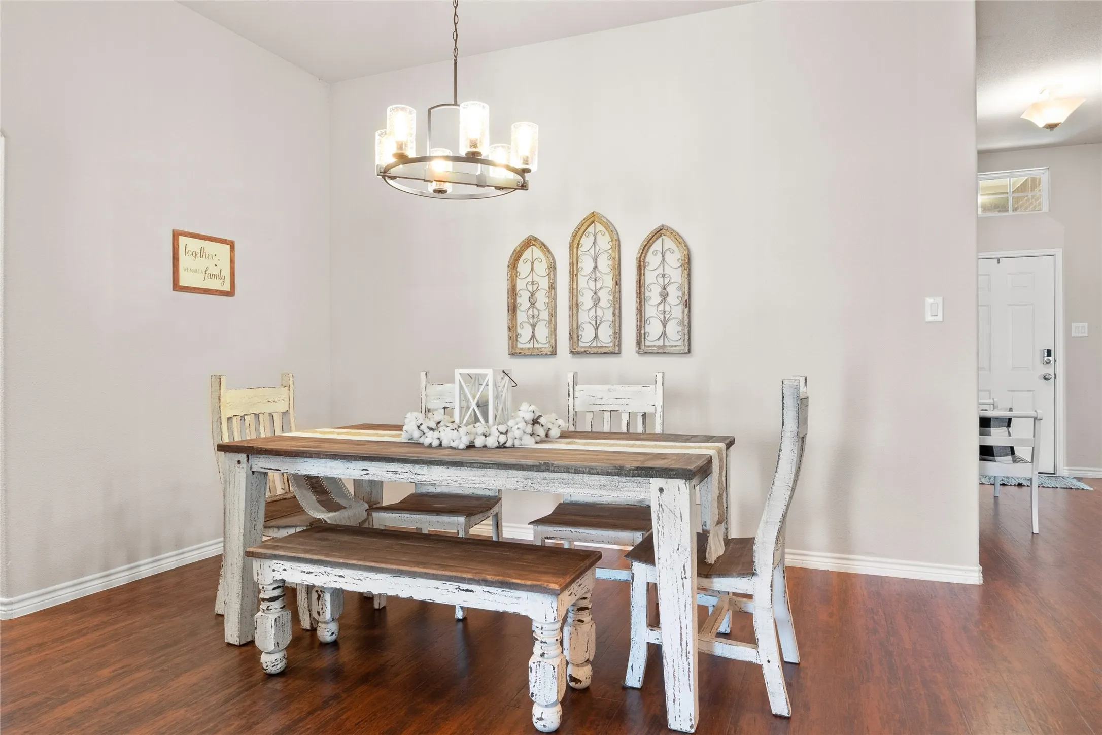 Single Family Residence For Sale in Denton County , 4126 Bridle Path Lane, Sanger, Texas 76266, 3 Bedroom, 2 Bathroom, 2 Garage spaces, 2,047 Sqft, built in 2016, Preowned, mls#21222653, Real Estate Agent in Sanger, Homes For Sale in Denton county, Homes For Sale in Sanger, Realtor in Sanger Texas, Real Estate Brokerage Independent Realty Texas, Luminita Cordes Realtor
