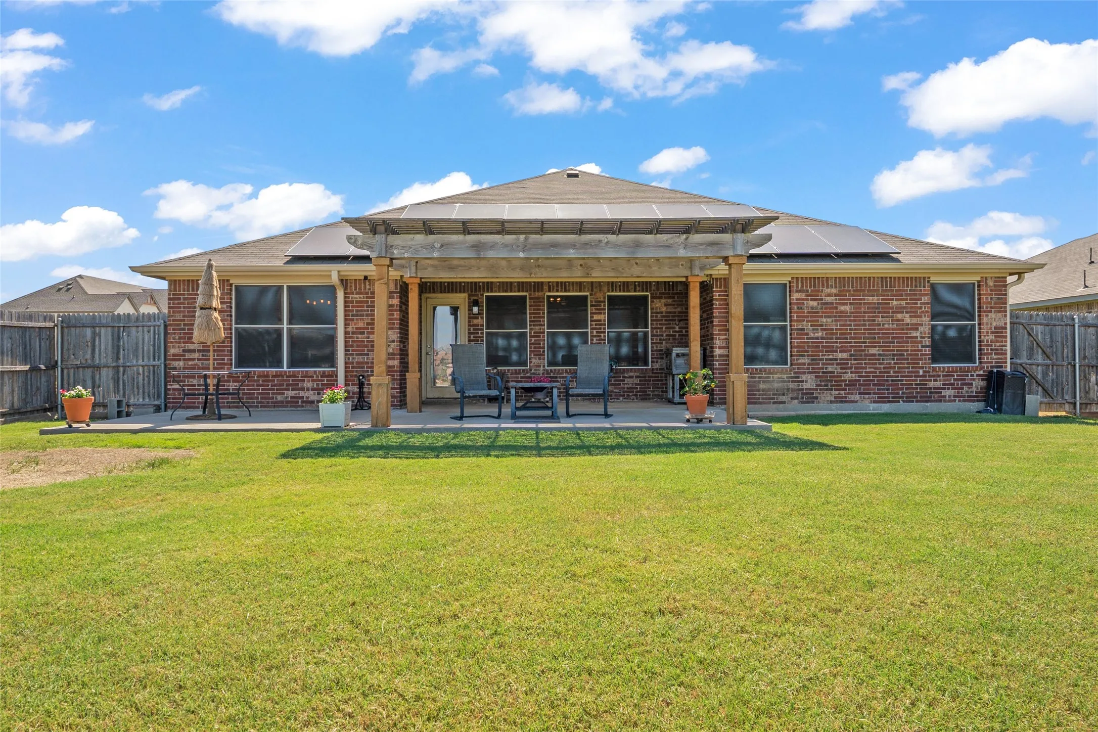 Single Family Residence For Sale in Denton County , 4126 Bridle Path Lane, Sanger, Texas 76266, 3 Bedroom, 2 Bathroom, 2 Garage spaces, 2,047 Sqft, built in 2016, Preowned, mls#21222653, Real Estate Agent in Sanger, Homes For Sale in Denton county, Homes For Sale in Sanger, Realtor in Sanger Texas, Real Estate Brokerage Independent Realty Texas, Luminita Cordes Realtor