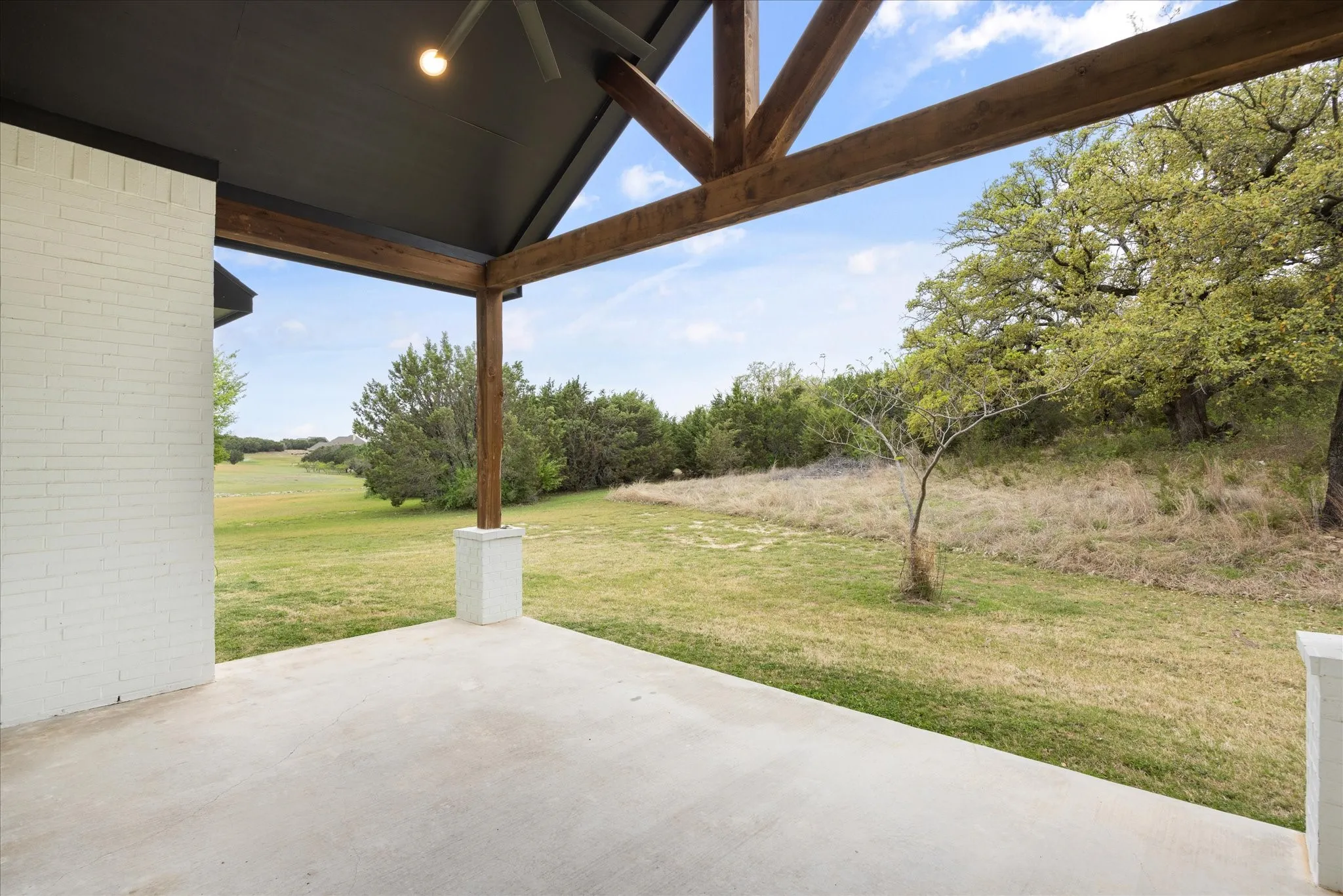 Single Family Residence For Sale in Hood County , 2902 Davis Road, Granbury, Texas 76049, 4 Bedroom, 3 Bathroom, 3 Garage spaces, 3,528 Sqft, built in 2022, mls#21222660, Real Estate Agent in Granbury, Homes For Sale in Hood county, Homes For Sale in Granbury, Realtor in Granbury Texas, Real Estate Brokerage Independent Realty Texas, Luminita Cordes Realtor