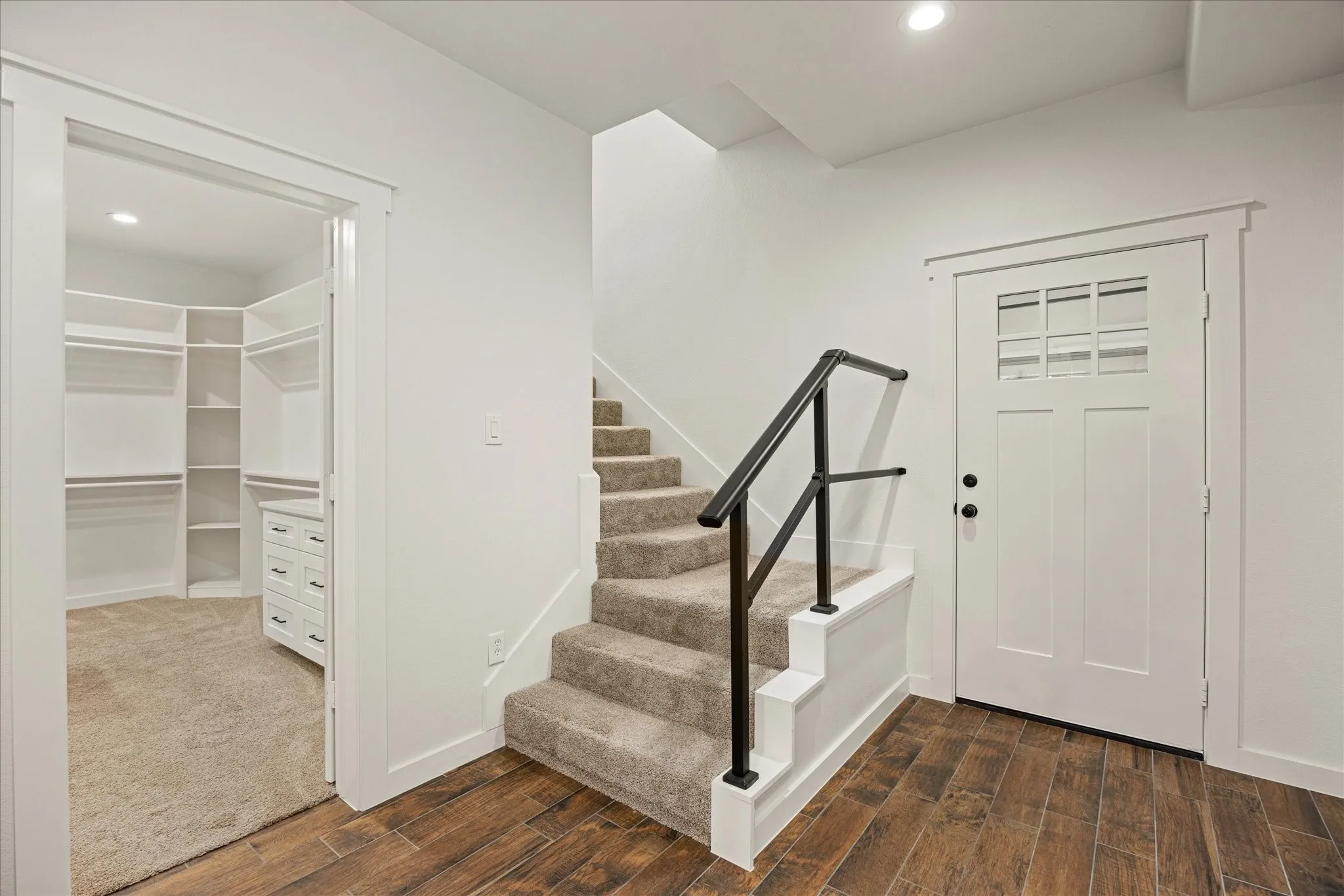 Single Family Residence For Sale in Hood County , 2902 Davis Road, Granbury, Texas 76049, 4 Bedroom, 3 Bathroom, 3 Garage spaces, 3,528 Sqft, built in 2022, mls#21222660, Real Estate Agent in Granbury, Homes For Sale in Hood county, Homes For Sale in Granbury, Realtor in Granbury Texas, Real Estate Brokerage Independent Realty Texas, Luminita Cordes Realtor