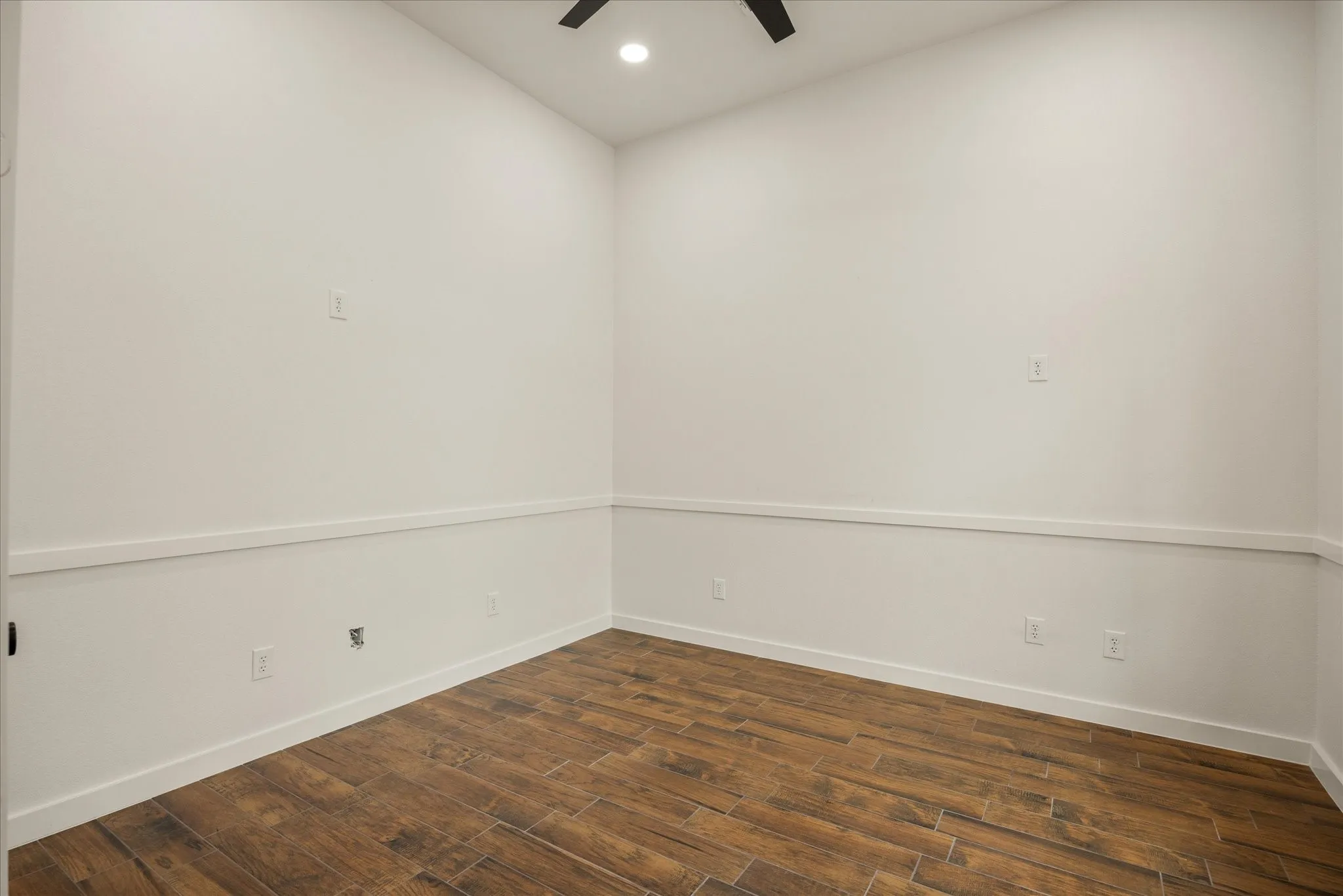 Single Family Residence For Sale in Hood County , 2902 Davis Road, Granbury, Texas 76049, 4 Bedroom, 3 Bathroom, 3 Garage spaces, 3,528 Sqft, built in 2022, mls#21222660, Real Estate Agent in Granbury, Homes For Sale in Hood county, Homes For Sale in Granbury, Realtor in Granbury Texas, Real Estate Brokerage Independent Realty Texas, Luminita Cordes Realtor