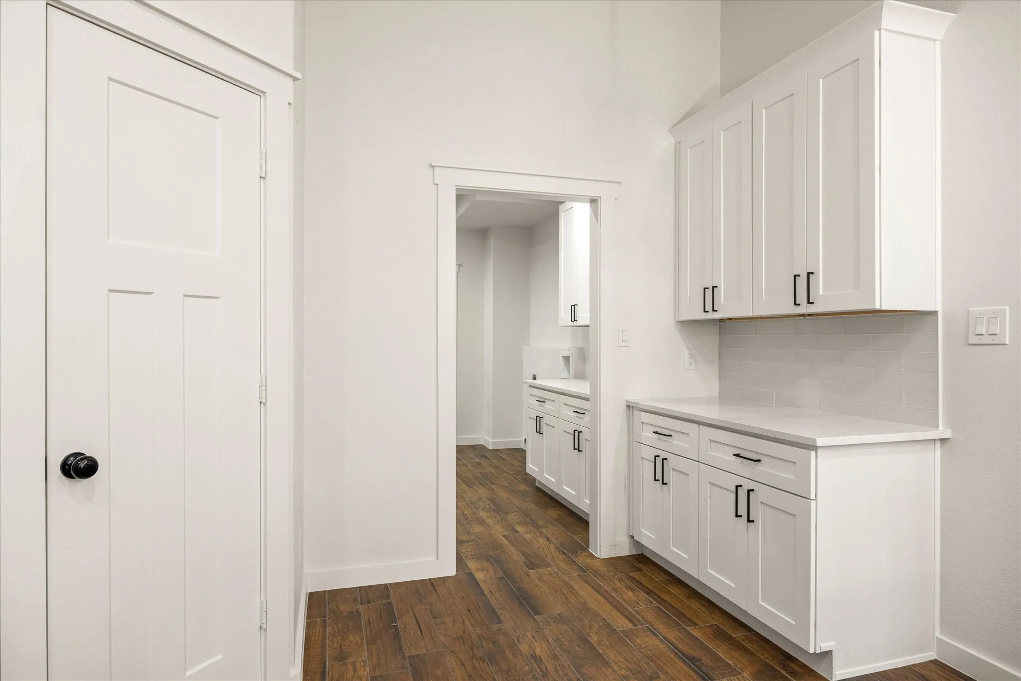 Single Family Residence For Sale in Hood County , 2902 Davis Road, Granbury, Texas 76049, 4 Bedroom, 3 Bathroom, 3 Garage spaces, 3,528 Sqft, built in 2022, mls#21222660, Real Estate Agent in Granbury, Homes For Sale in Hood county, Homes For Sale in Granbury, Realtor in Granbury Texas, Real Estate Brokerage Independent Realty Texas, Luminita Cordes Realtor