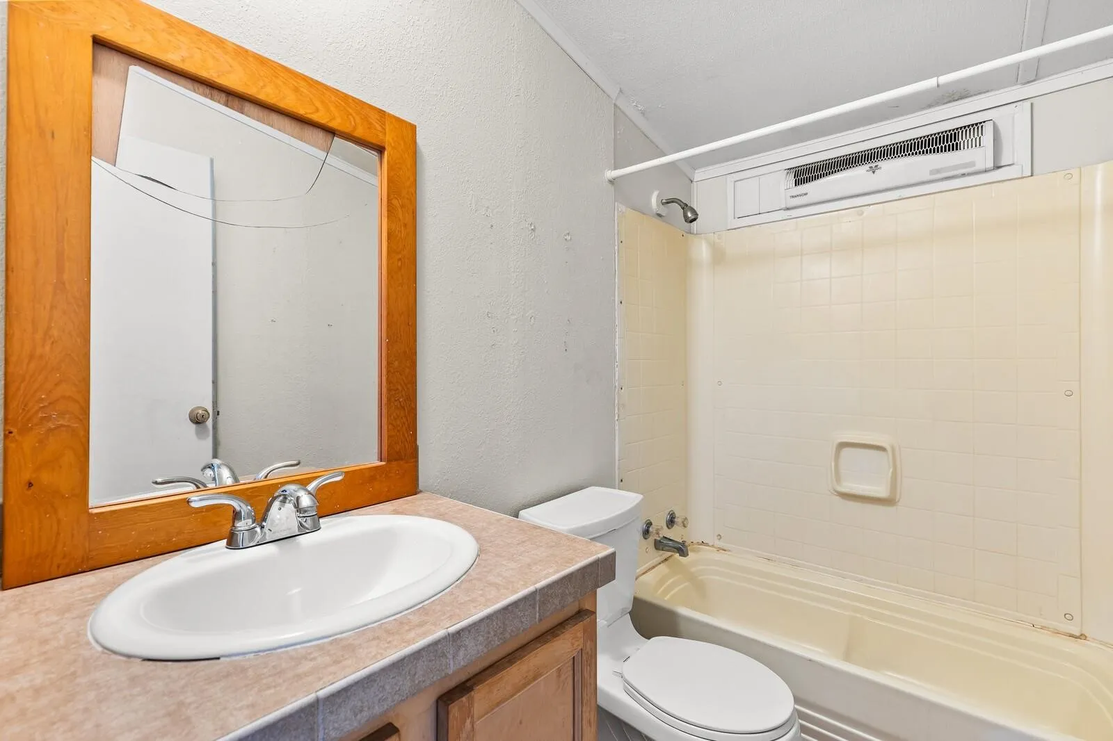For Sale in Mc Lennan County , 9100/9088 5th Street, Crawford, Texas 76638, 4 Bedroom, 4 Bathroom, Garage spaces, 0 Sqft, built in 1998, Preowned, mls#21216030, Real Estate Agent in Crawford, Homes For Sale in Mc Lennan county, Homes For Sale in Crawford, Realtor in Crawford Texas, Real Estate Brokerage Independent Realty Texas, Luminita Cordes Realtor