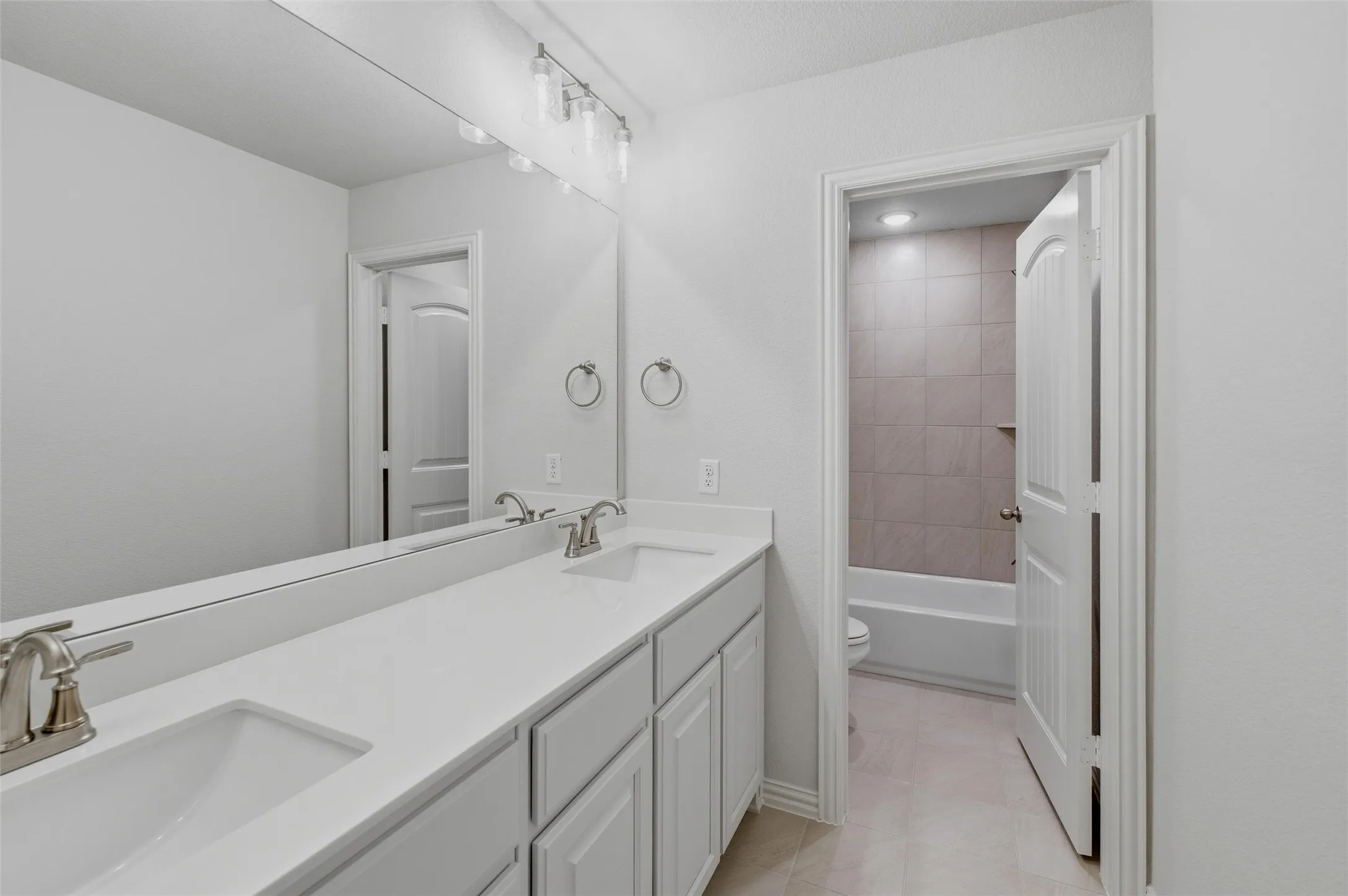 Single Family Residence For Sale in Parker County , 508 Park Side Drive, Weatherford, Texas 76087, 4 Bedroom, 3 Bathroom, 2 Garage spaces, 2,669 Sqft, built in 2026, New Construction - Incomplete, mls#21222740, Real Estate Agent in Weatherford, Homes For Sale in Parker county, Homes For Sale in Weatherford, Realtor in Weatherford Texas, Real Estate Brokerage Independent Realty Texas, Luminita Cordes Realtor