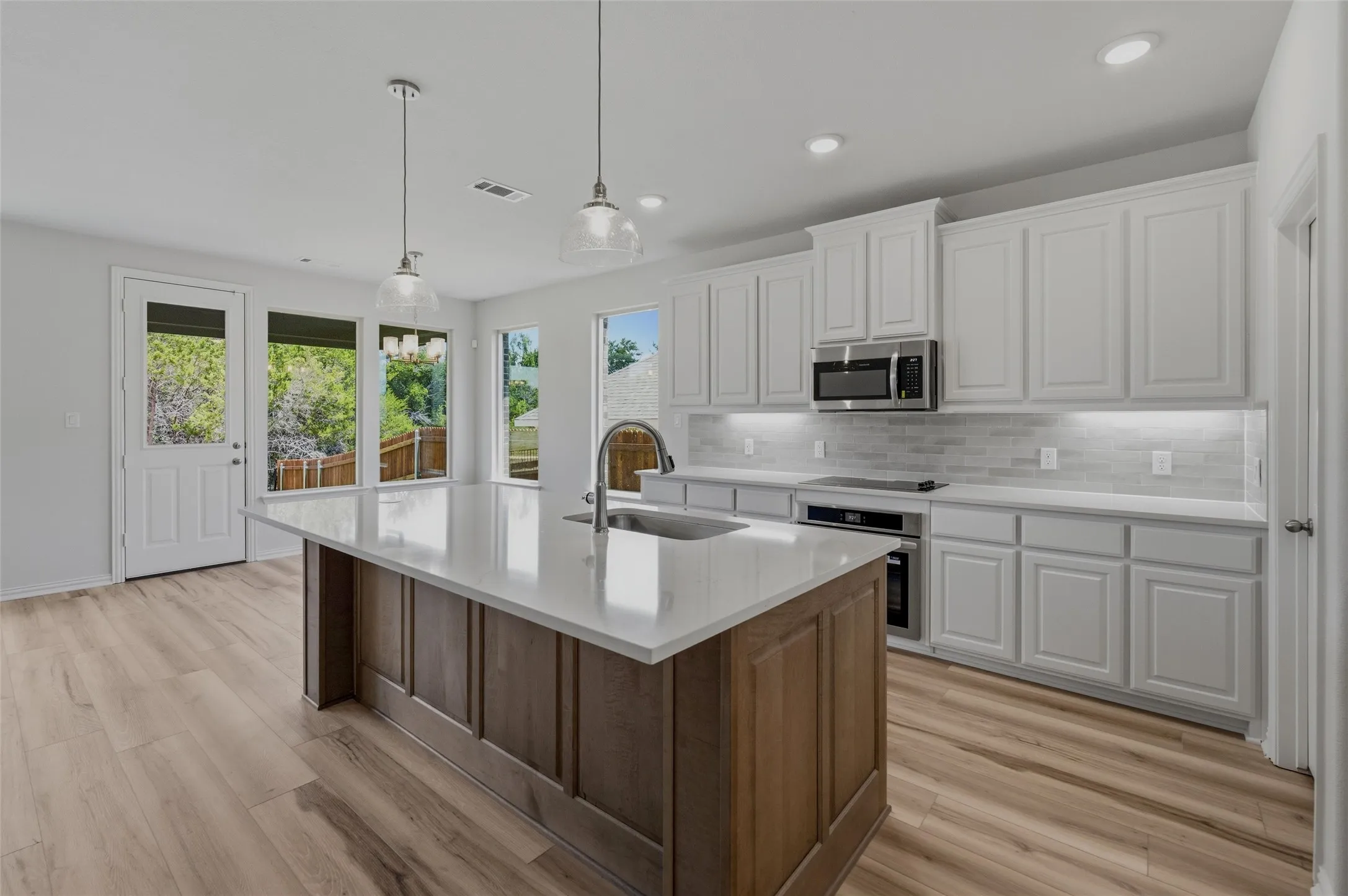 Single Family Residence For Sale in Parker County , 508 Park Side Drive, Weatherford, Texas 76087, 4 Bedroom, 3 Bathroom, 2 Garage spaces, 2,669 Sqft, built in 2026, New Construction - Incomplete, mls#21222740, Real Estate Agent in Weatherford, Homes For Sale in Parker county, Homes For Sale in Weatherford, Realtor in Weatherford Texas, Real Estate Brokerage Independent Realty Texas, Luminita Cordes Realtor