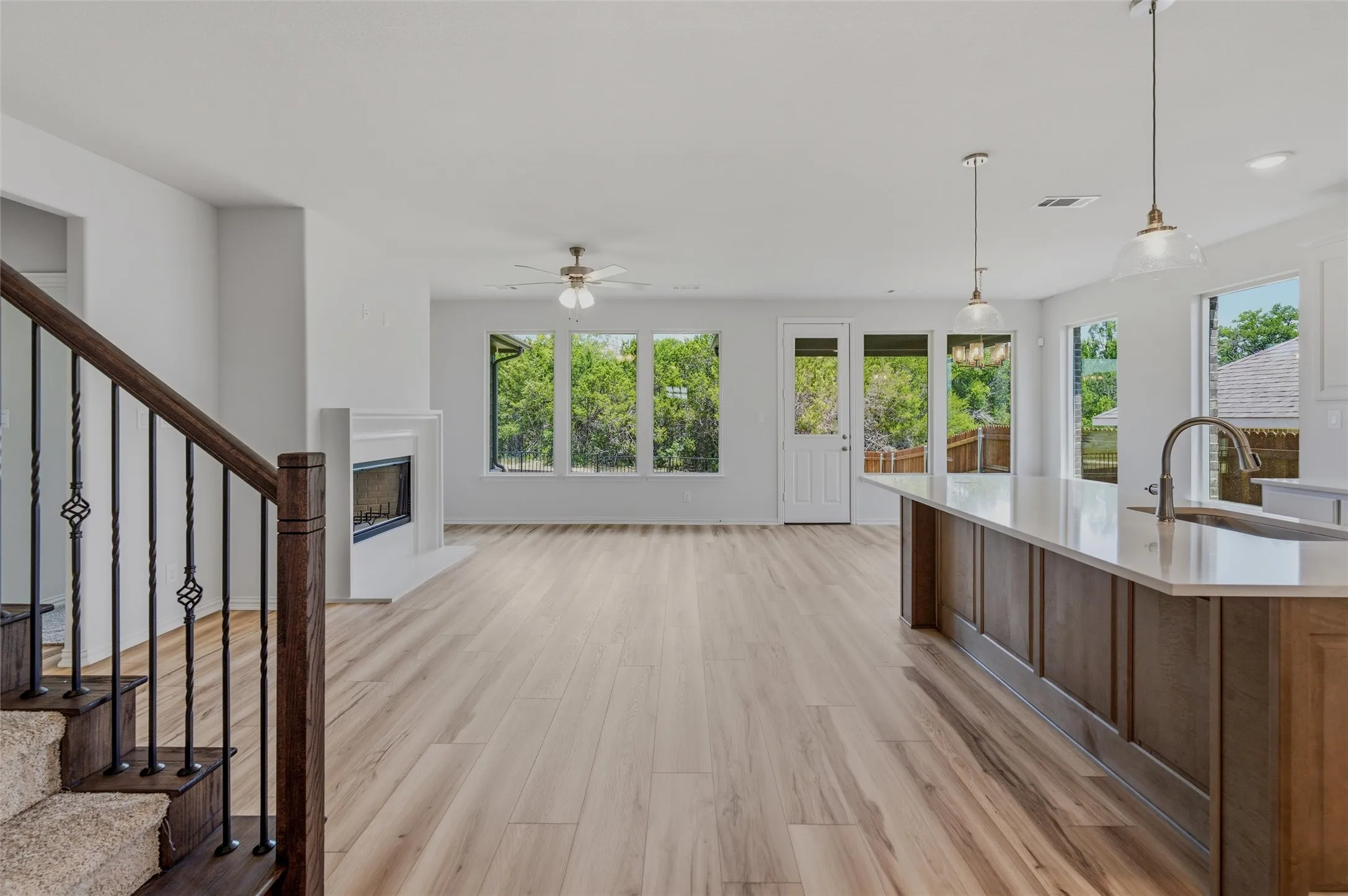 Single Family Residence For Sale in Parker County , 508 Park Side Drive, Weatherford, Texas 76087, 4 Bedroom, 3 Bathroom, 2 Garage spaces, 2,669 Sqft, built in 2026, New Construction - Incomplete, mls#21222740, Real Estate Agent in Weatherford, Homes For Sale in Parker county, Homes For Sale in Weatherford, Realtor in Weatherford Texas, Real Estate Brokerage Independent Realty Texas, Luminita Cordes Realtor