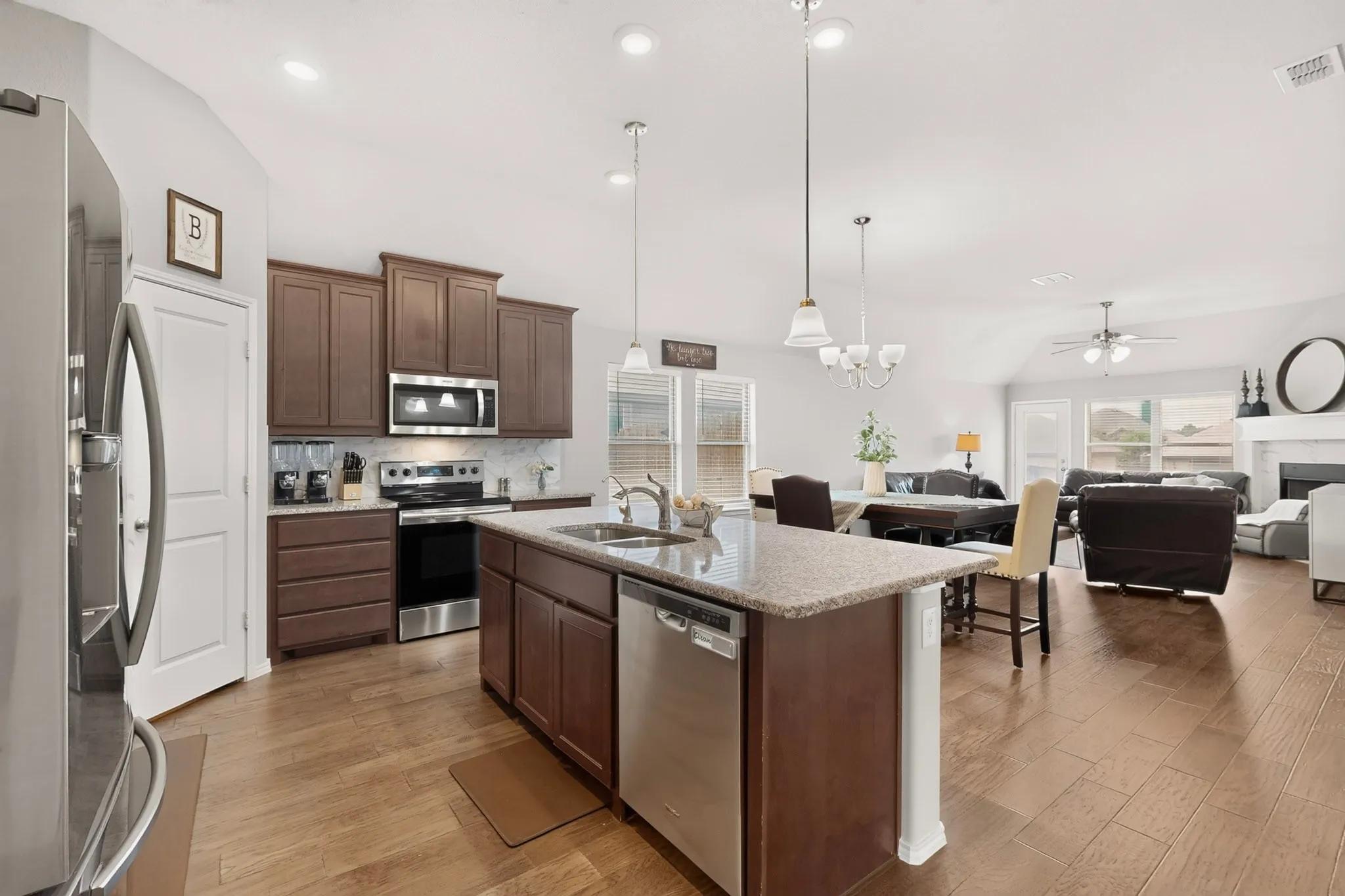 Single Family Residence For Sale in Johnson County , 117 Cheryl Drive, Keene, Texas 76059, 3 Bedroom, 2 Bathroom, 2 Garage spaces, 1,862 Sqft, built in 2021, mls#21222753, Real Estate Agent in Keene, Homes For Sale in Johnson county, Homes For Sale in Keene, Realtor in Keene Texas, Real Estate Brokerage Independent Realty Texas, Luminita Cordes Realtor