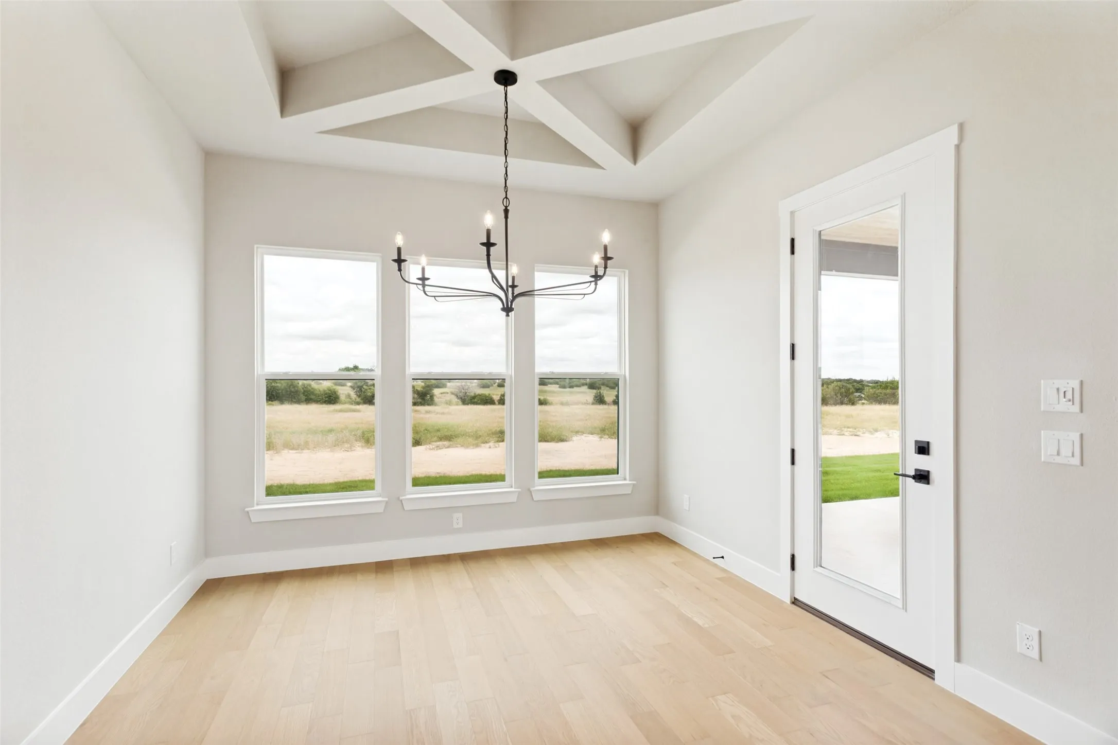 Single Family Residence For Sale in Parker County , 1084 Woodland Road, Weatherford, Texas 76088, 4 Bedrooms, 4 Bathrooms, 3 Garage spaces, 3,308 Sqft, built in 2026, New Construction - Incomplete, Price $892,670, mls#21222710, Real Estate Agent in Weatherford, Homes For Sale in Parker county, Homes For Sale in Weatherford, Realtor in Weatherford Texas, Real Estate Brokerage Independent Realty Texas, Luminita Cordes Realtor