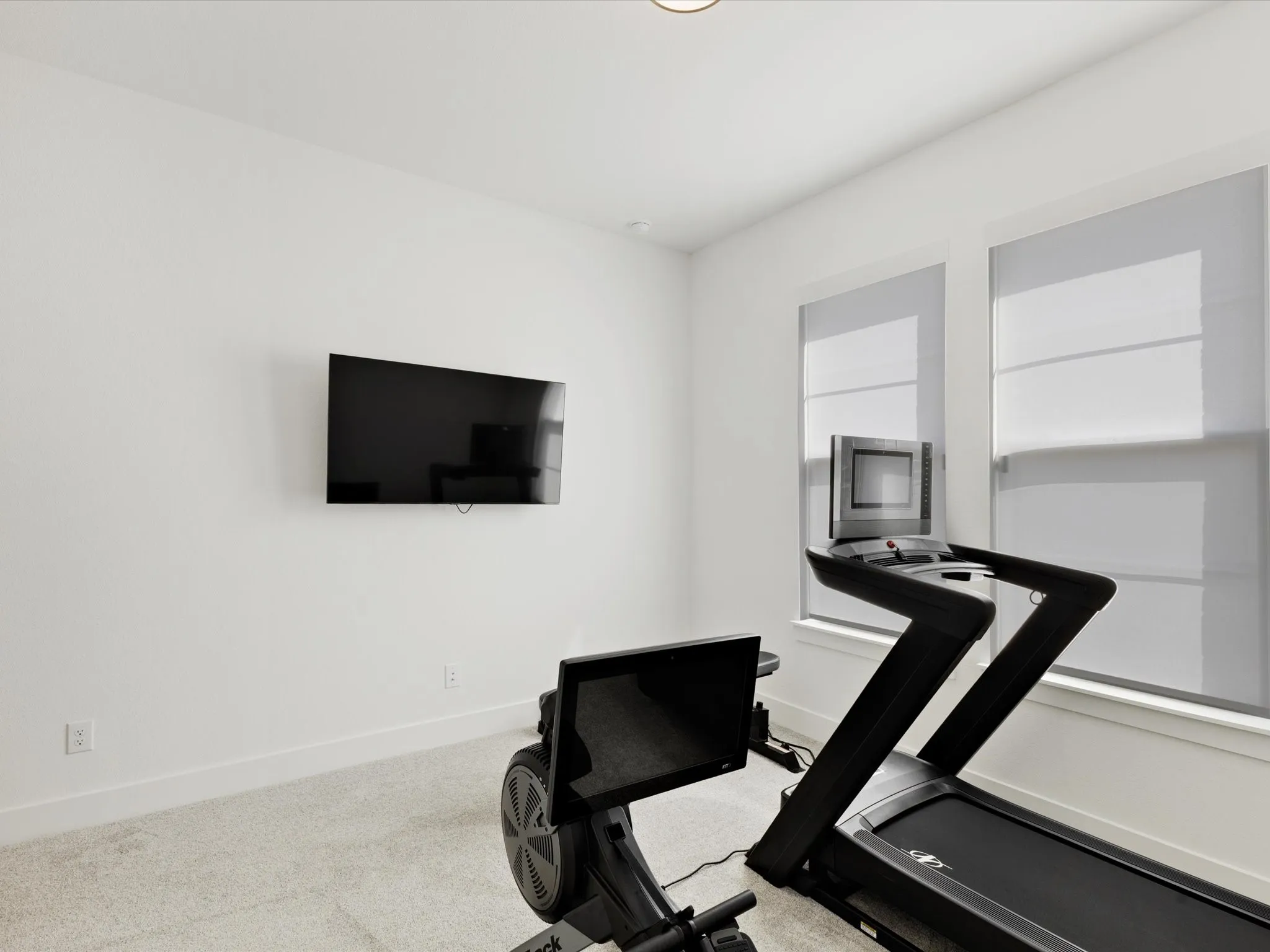 Bed 3/Workout room downstairs