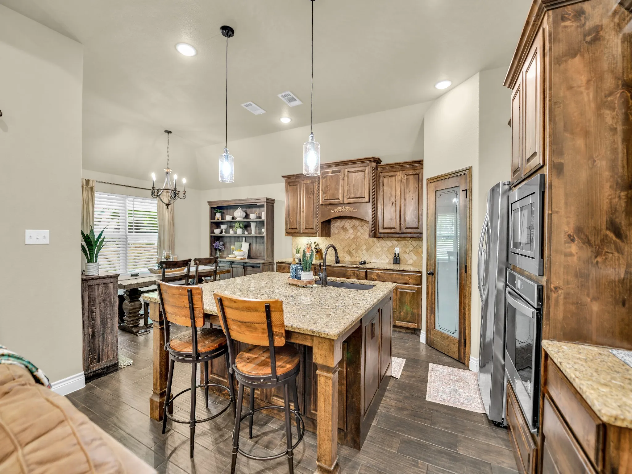 Single Family Residence For Sale in Parker County , 156 Cottongame Road, Weatherford, Texas 76088, 4 Bedroom, 2 Bathroom, 4 Garage spaces, 2,011 Sqft, built in 2020, mls#21222784, Real Estate Agent in Weatherford, Homes For Sale in Parker county, Homes For Sale in Weatherford, Realtor in Weatherford Texas, Real Estate Brokerage Independent Realty Texas, Luminita Cordes Realtor