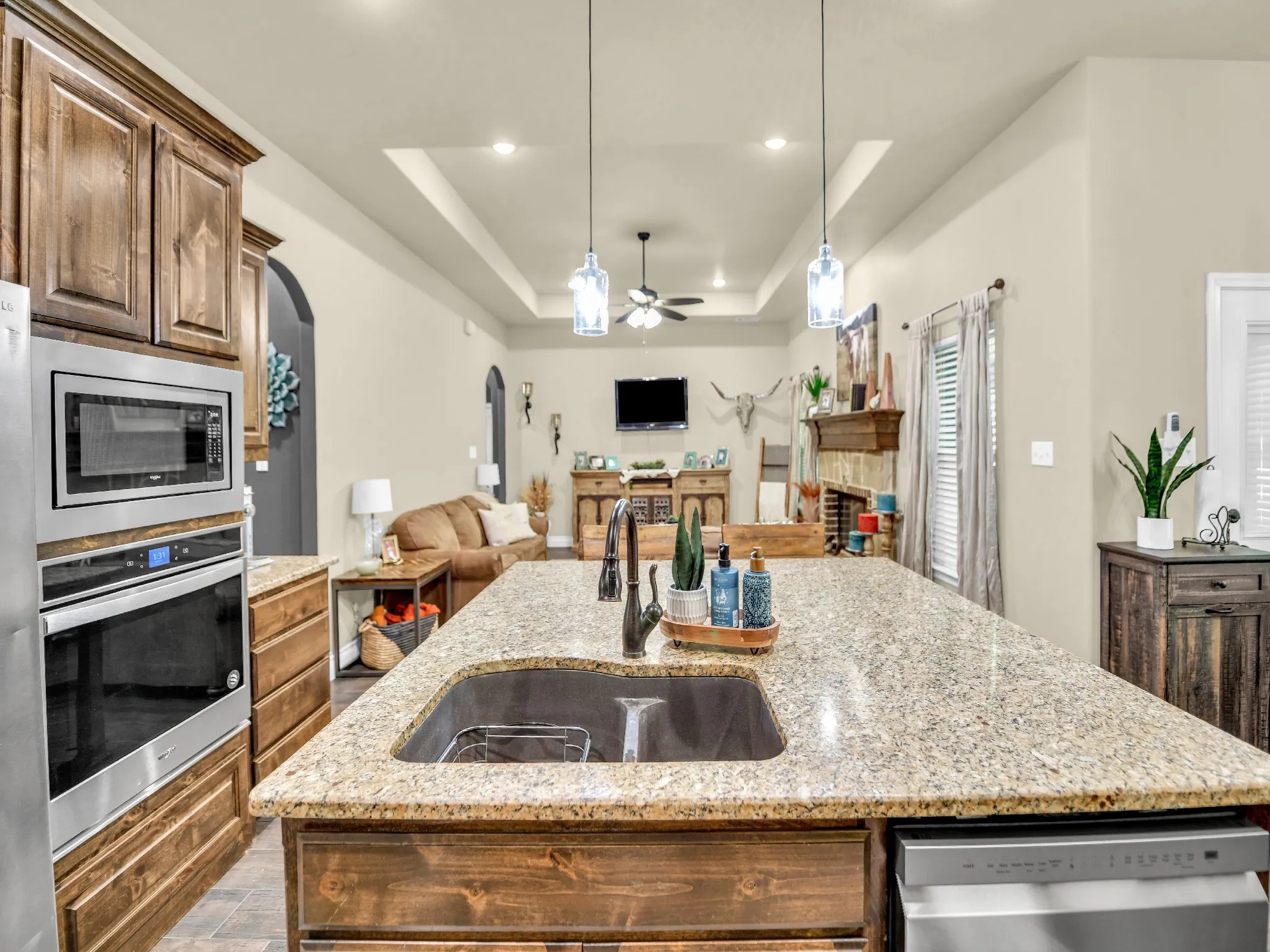 Single Family Residence For Sale in Parker County , 156 Cottongame Road, Weatherford, Texas 76088, 4 Bedroom, 2 Bathroom, 4 Garage spaces, 2,011 Sqft, built in 2020, mls#21222784, Real Estate Agent in Weatherford, Homes For Sale in Parker county, Homes For Sale in Weatherford, Realtor in Weatherford Texas, Real Estate Brokerage Independent Realty Texas, Luminita Cordes Realtor