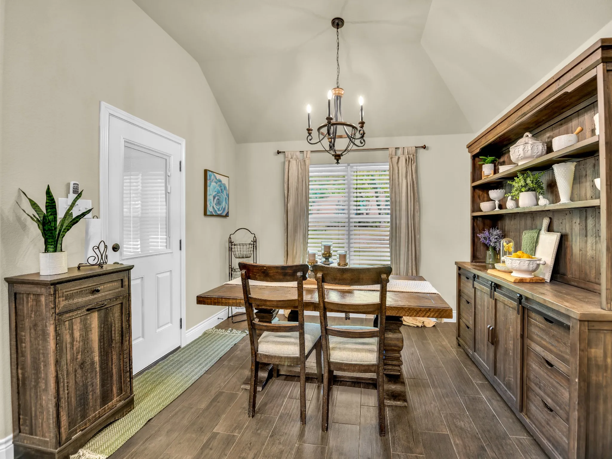 Single Family Residence For Sale in Parker County , 156 Cottongame Road, Weatherford, Texas 76088, 4 Bedroom, 2 Bathroom, 4 Garage spaces, 2,011 Sqft, built in 2020, mls#21222784, Real Estate Agent in Weatherford, Homes For Sale in Parker county, Homes For Sale in Weatherford, Realtor in Weatherford Texas, Real Estate Brokerage Independent Realty Texas, Luminita Cordes Realtor