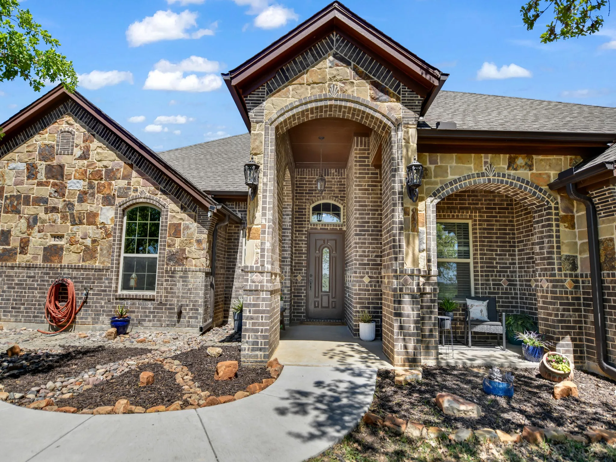 Single Family Residence For Sale in Parker County , 156 Cottongame Road, Weatherford, Texas 76088, 4 Bedroom, 2 Bathroom, 4 Garage spaces, 2,011 Sqft, built in 2020, mls#21222784, Real Estate Agent in Weatherford, Homes For Sale in Parker county, Homes For Sale in Weatherford, Realtor in Weatherford Texas, Real Estate Brokerage Independent Realty Texas, Luminita Cordes Realtor