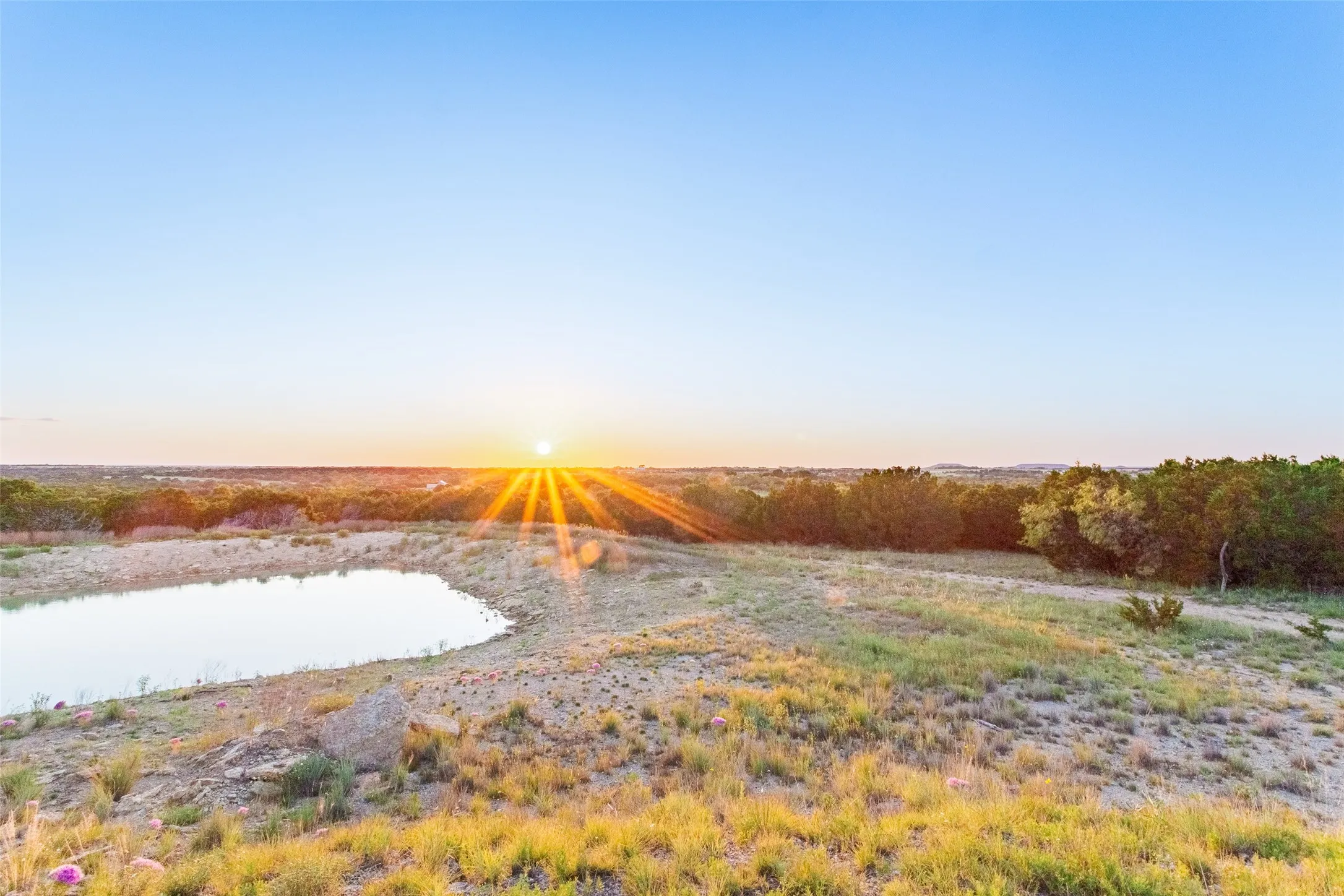 Ranch For Sale in Hamilton County , 11439 Fm 1602 A, Jonesboro, Texas 76538, 0, 0, Garage spaces, 0 Sqft, built in 0, mls#21222809, Real Estate Agent in Jonesboro, Homes For Sale in Hamilton county, Homes For Sale in Jonesboro, Realtor in Jonesboro Texas, Real Estate Brokerage Independent Realty Texas, Luminita Cordes Realtor