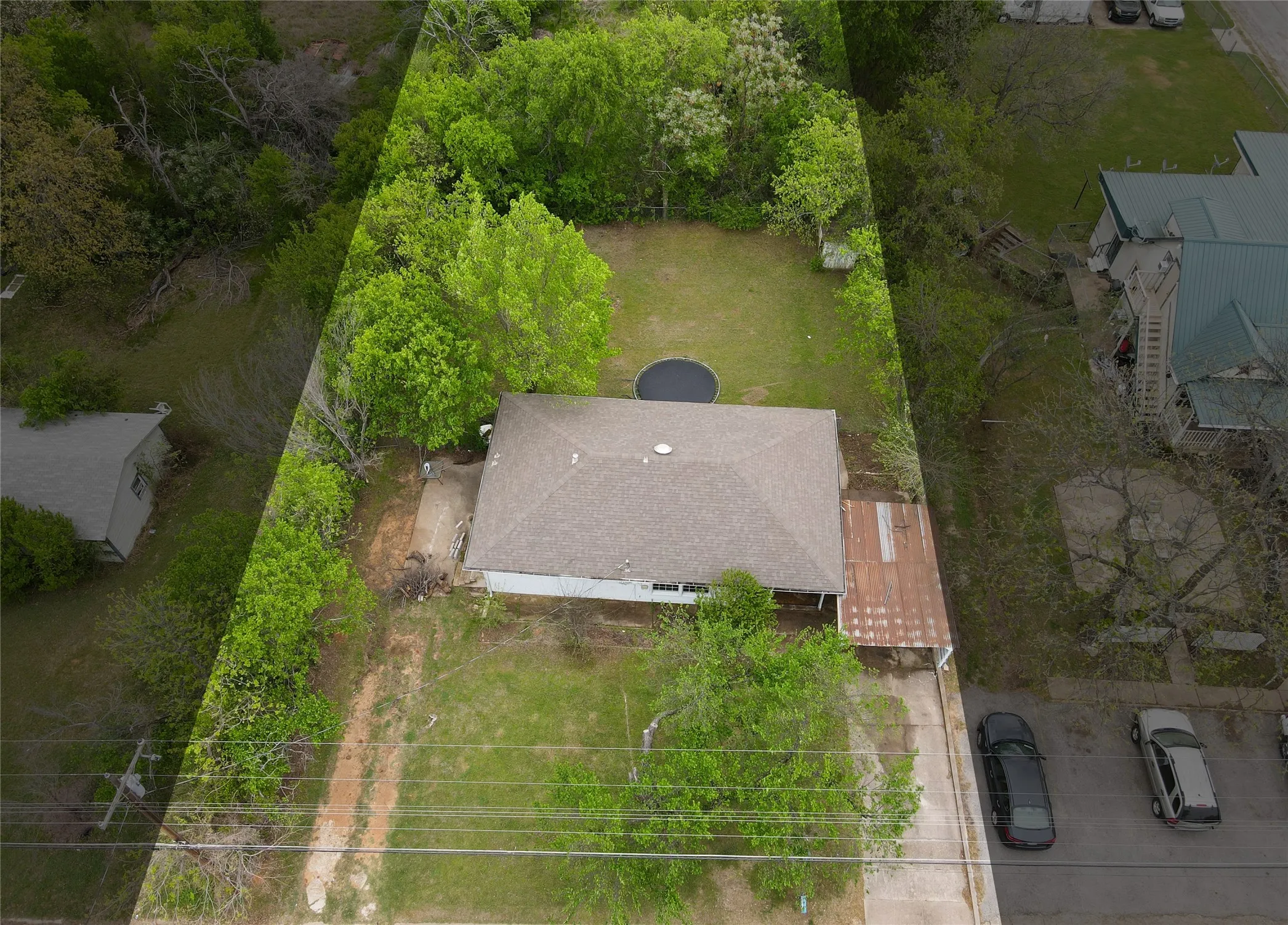 Single Family Residence For Sale in Johnson County , 403 N Fairview Street, Keene, Texas 76059, 3 Bedroom, 1 Bathroom, Garage spaces, 1,022 Sqft, built in 1960, mls#21222867, Real Estate Agent in Keene, Homes For Sale in Johnson county, Homes For Sale in Keene, Realtor in Keene Texas, Real Estate Brokerage Independent Realty Texas, Luminita Cordes Realtor