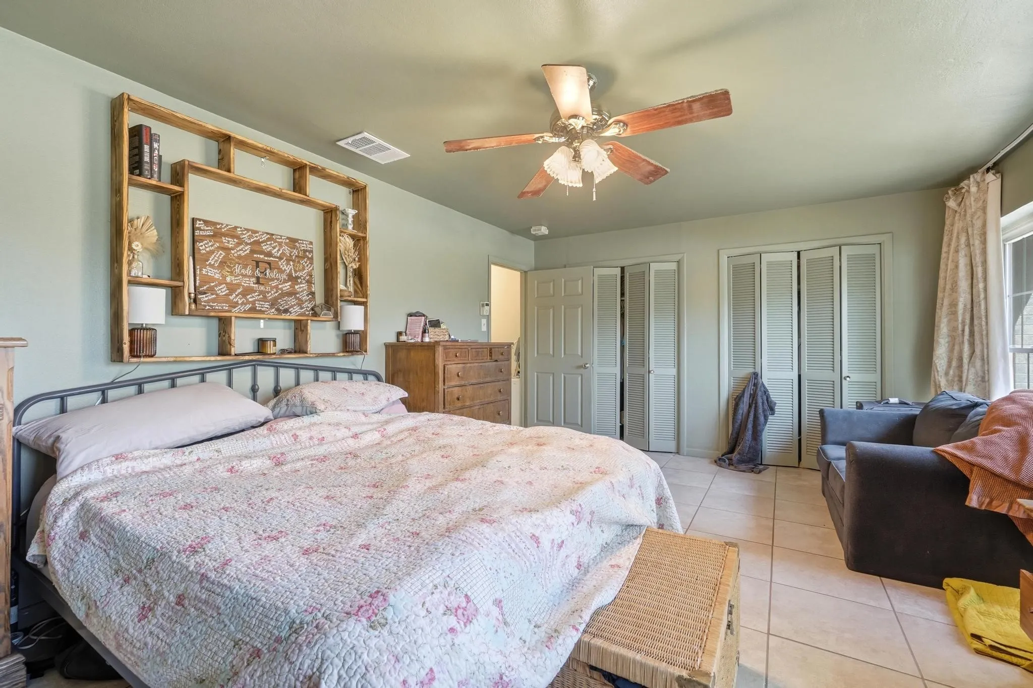 Single Family Residence For Sale in Coleman County , 1306 Westhill Lane, Coleman, Texas 76834, 4 Bedroom, 3 Bathroom, Garage spaces, 1,958 Sqft, built in 1978, Preowned, mls#21222817, Real Estate Agent in Coleman, Homes For Sale in Coleman county, Homes For Sale in Coleman, Realtor in Coleman Texas, Real Estate Brokerage Independent Realty Texas, Luminita Cordes Realtor