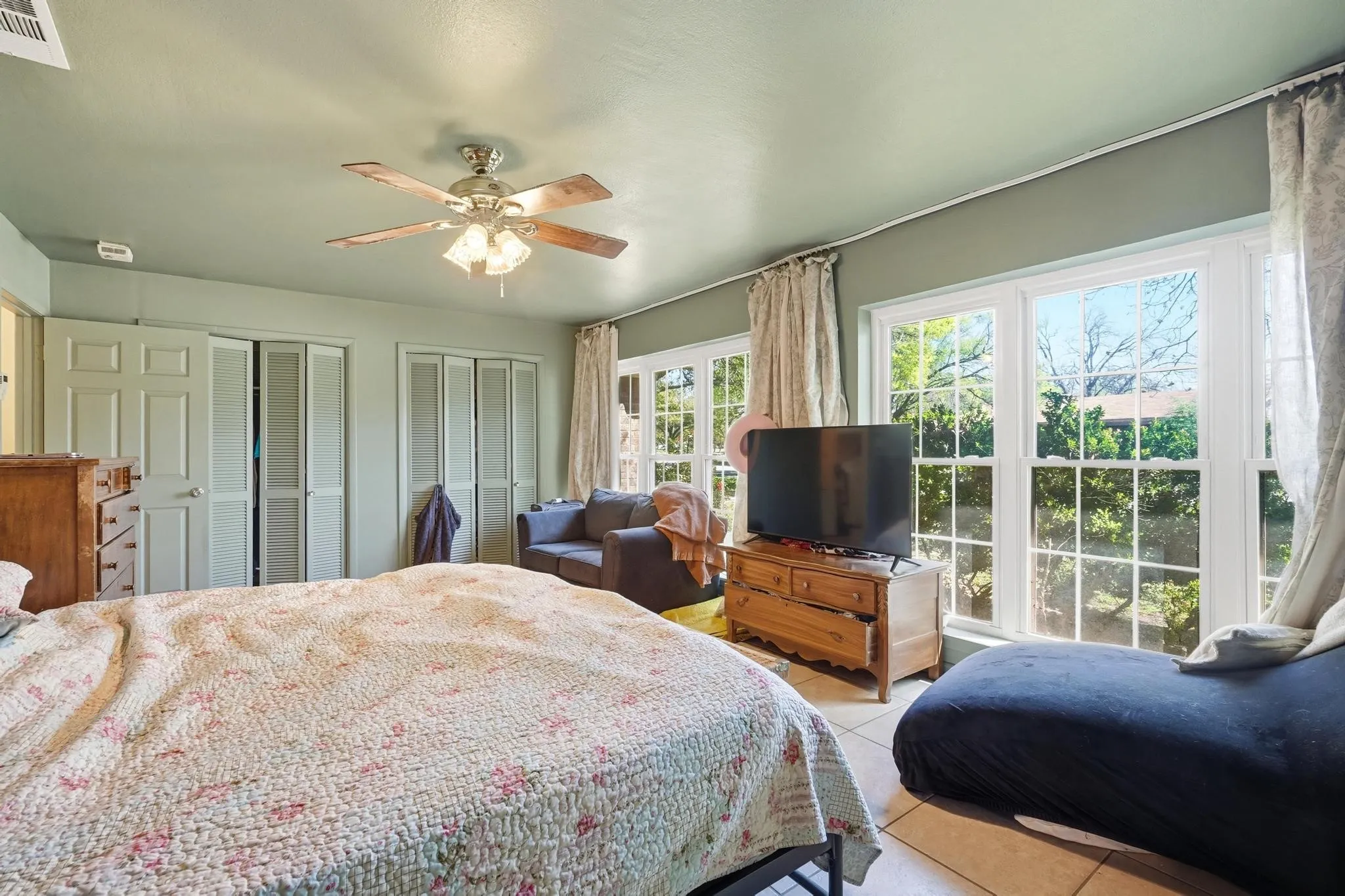 Single Family Residence For Sale in Coleman County , 1306 Westhill Lane, Coleman, Texas 76834, 4 Bedroom, 3 Bathroom, Garage spaces, 1,958 Sqft, built in 1978, Preowned, mls#21222817, Real Estate Agent in Coleman, Homes For Sale in Coleman county, Homes For Sale in Coleman, Realtor in Coleman Texas, Real Estate Brokerage Independent Realty Texas, Luminita Cordes Realtor