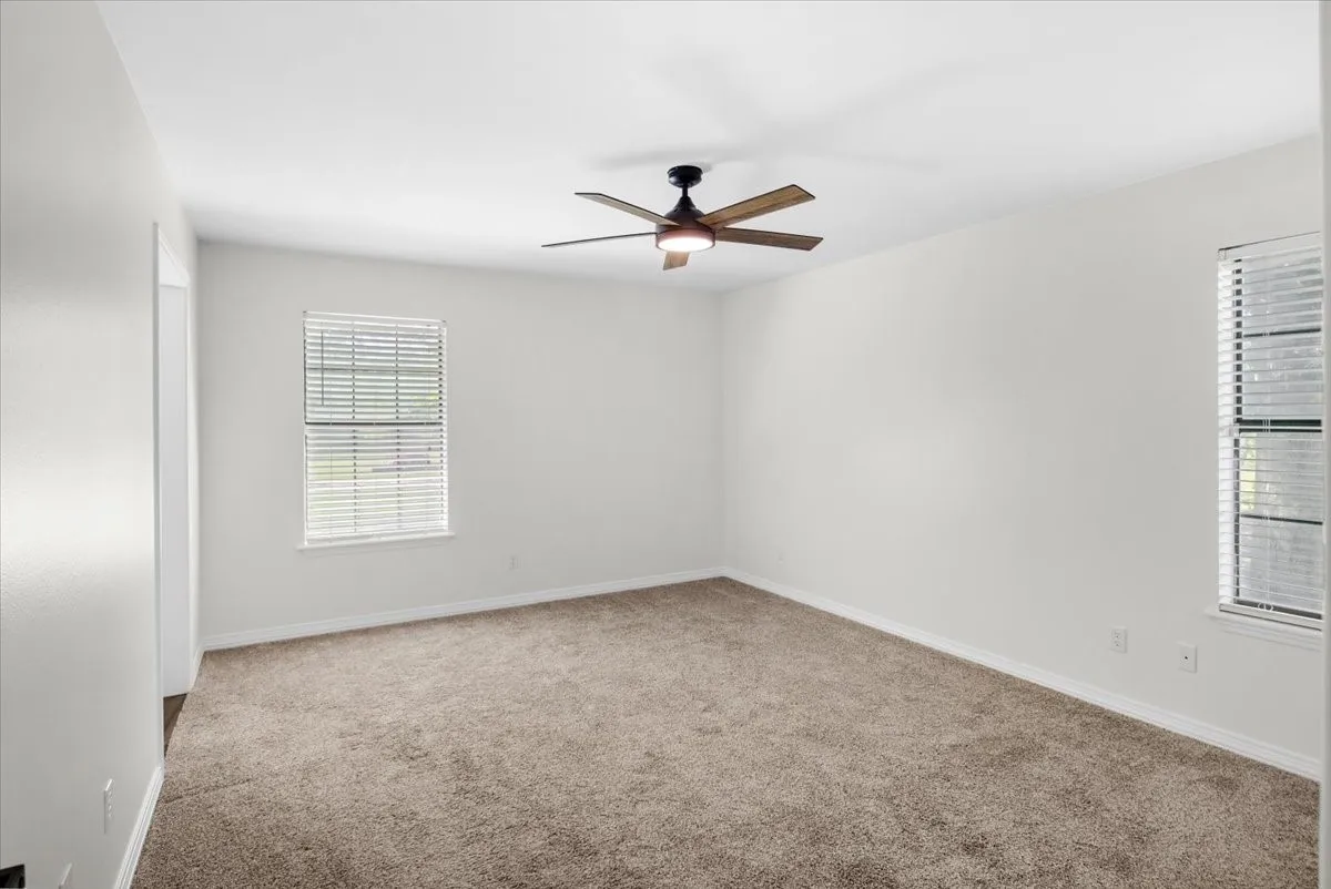 Single Family Residence For Sale in Smith County , 13511 COUNTY ROAD 1141, Tyler, Texas 75703, 6 Bedrooms, 4 Bathrooms, 2 Garage spaces, 3,910 Sqft, built in 1985, Price $995,000, mls#21222962, Real Estate Agent in Tyler, Homes For Sale in Smith county, Homes For Sale in Tyler, Realtor in Tyler Texas, Real Estate Brokerage Independent Realty Texas, Luminita Cordes Realtor