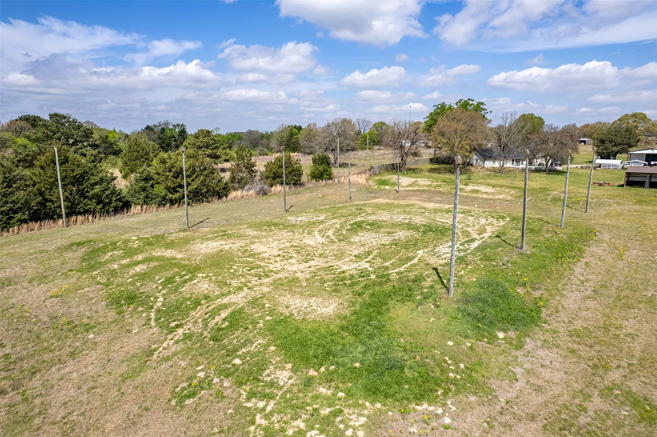 Single Family Residence For Sale in Smith County , 13511 COUNTY ROAD 1141, Tyler, Texas 75703, 6 Bedrooms, 4 Bathrooms, 2 Garage spaces, 3,910 Sqft, built in 1985, Price $995,000, mls#21222962, Real Estate Agent in Tyler, Homes For Sale in Smith county, Homes For Sale in Tyler, Realtor in Tyler Texas, Real Estate Brokerage Independent Realty Texas, Luminita Cordes Realtor