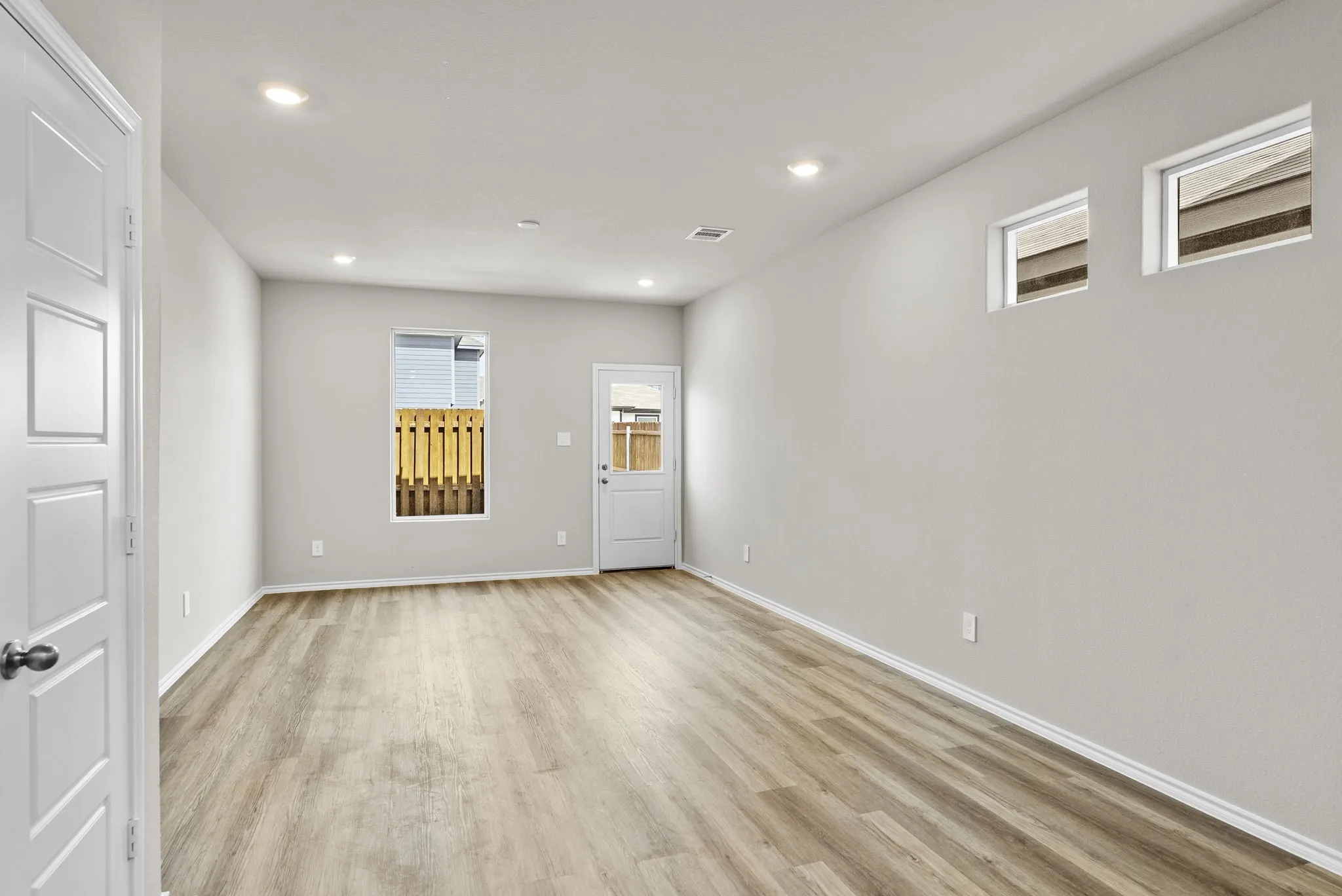 Single Family Residence For Sale in Tarrant County , 3113 Maple Orchard Lane, Fort Worth, Texas 76140, 3 Bedroom, 2 Bathroom, 2 Garage spaces, 1,284 Sqft, built in 2025, mls#21222998, Real Estate Agent in Fort Worth, Homes For Sale in Tarrant county, Homes For Sale in Fort Worth, Realtor in Fort Worth Texas, Real Estate Brokerage Independent Realty Texas, Luminita Cordes Realtor