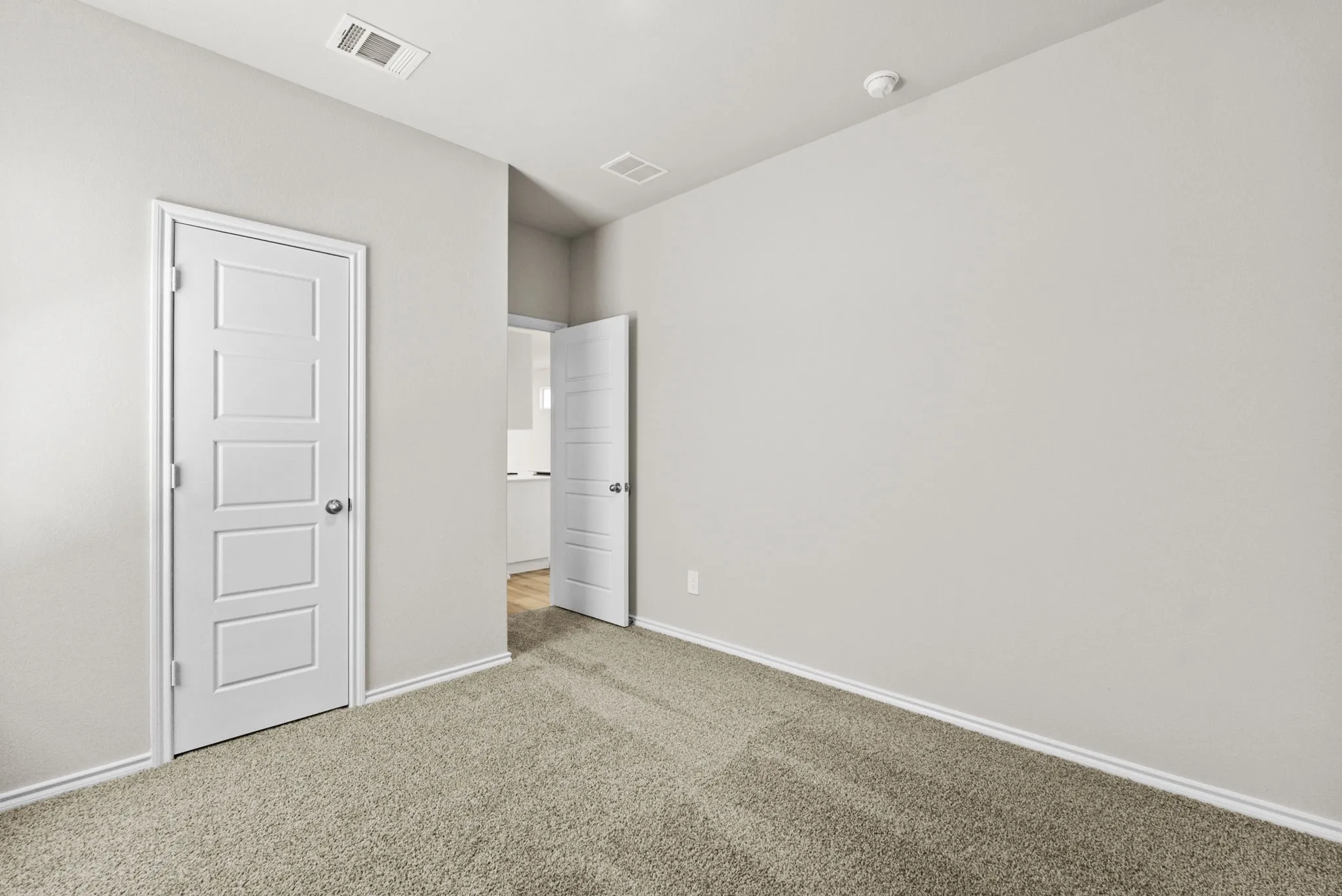 Single Family Residence For Sale in Tarrant County , 3133 Maple Orchard Lane, Fort Worth, Texas 76140, 3 Bedroom, 2 Bathroom, 2 Garage spaces, 1,284 Sqft, built in 2025, mls#21223034, Real Estate Agent in Fort Worth, Homes For Sale in Tarrant county, Homes For Sale in Fort Worth, Realtor in Fort Worth Texas, Real Estate Brokerage Independent Realty Texas, Luminita Cordes Realtor