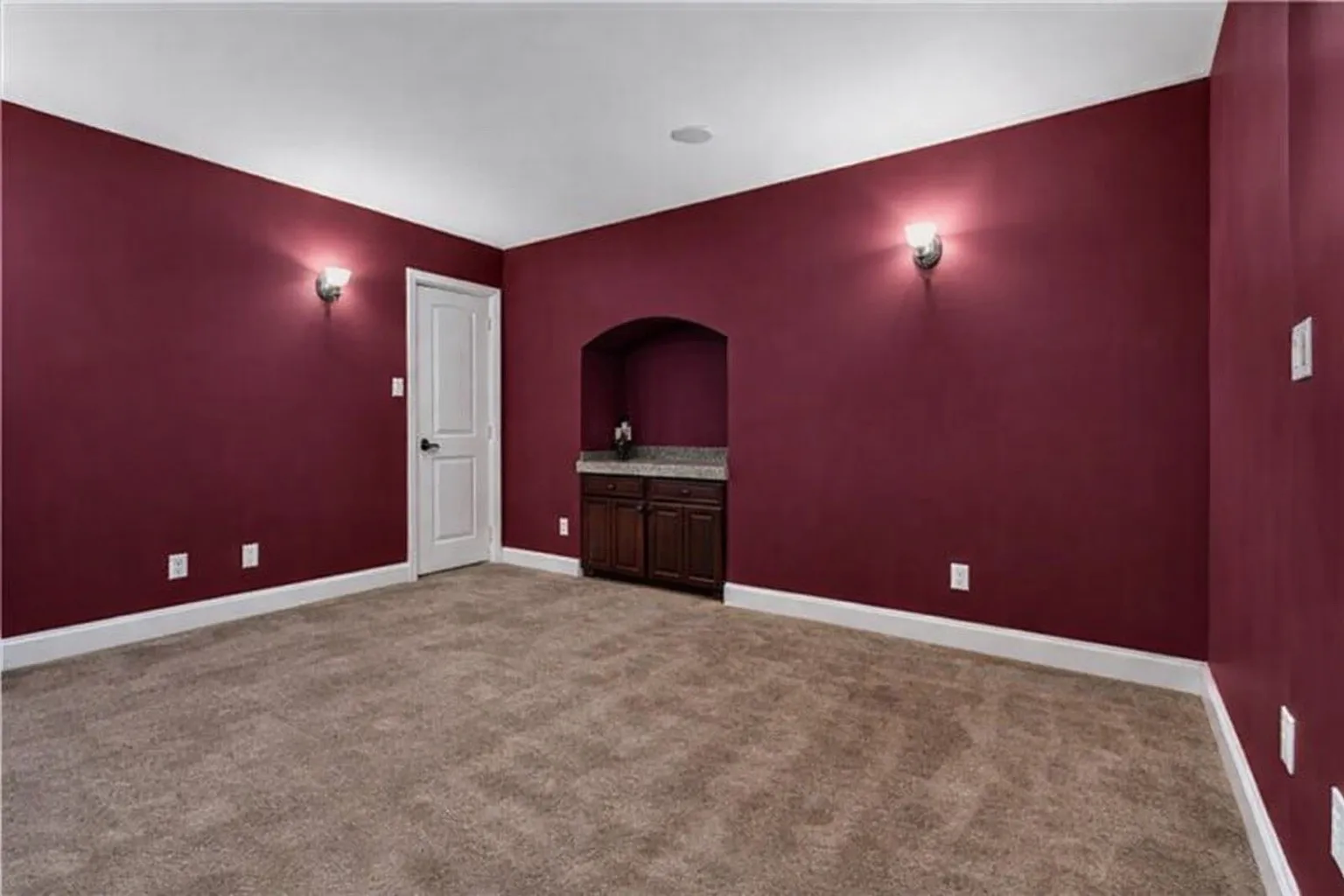 Single Family Residence For Sale in Tarrant County , 2143 Serene Court, Keller, Texas 76248, 4 Bedroom, 4 Bathroom, 2 Garage spaces, 3,092 Sqft, built in 2010, Preowned, mls#21222423, Real Estate Agent in Keller, Homes For Sale in Tarrant county, Homes For Sale in Keller, Realtor in Keller Texas, Real Estate Brokerage Independent Realty Texas, Luminita Cordes Realtor