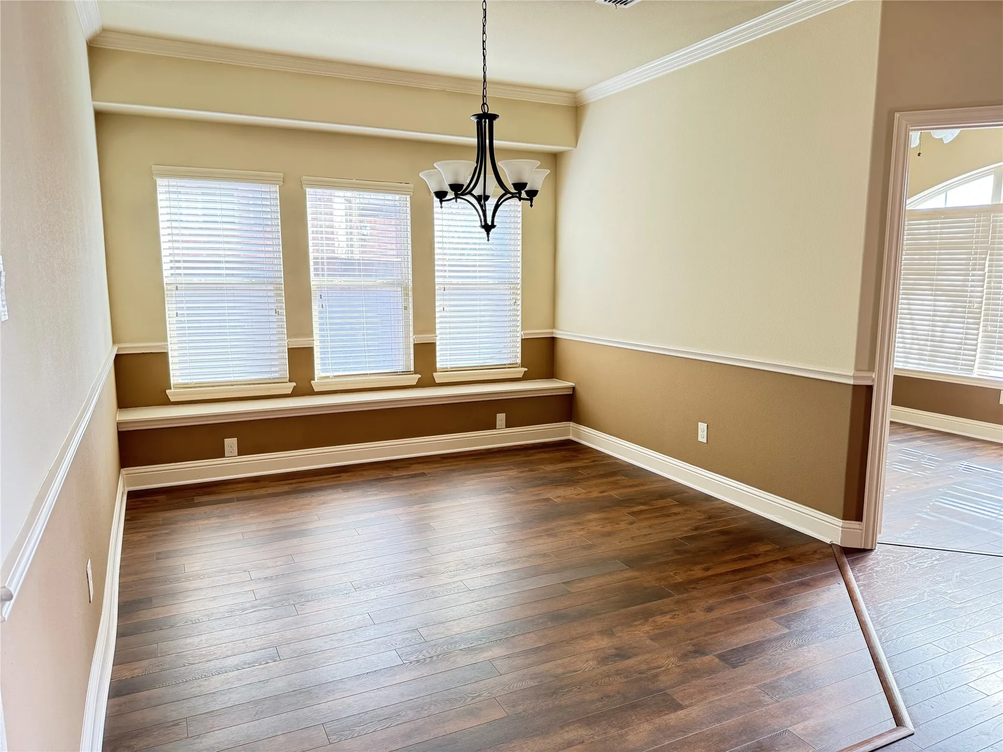 Single Family Residence For Sale in Tarrant County , 2143 Serene Court, Keller, Texas 76248, 4 Bedroom, 4 Bathroom, 2 Garage spaces, 3,092 Sqft, built in 2010, Preowned, mls#21222423, Real Estate Agent in Keller, Homes For Sale in Tarrant county, Homes For Sale in Keller, Realtor in Keller Texas, Real Estate Brokerage Independent Realty Texas, Luminita Cordes Realtor