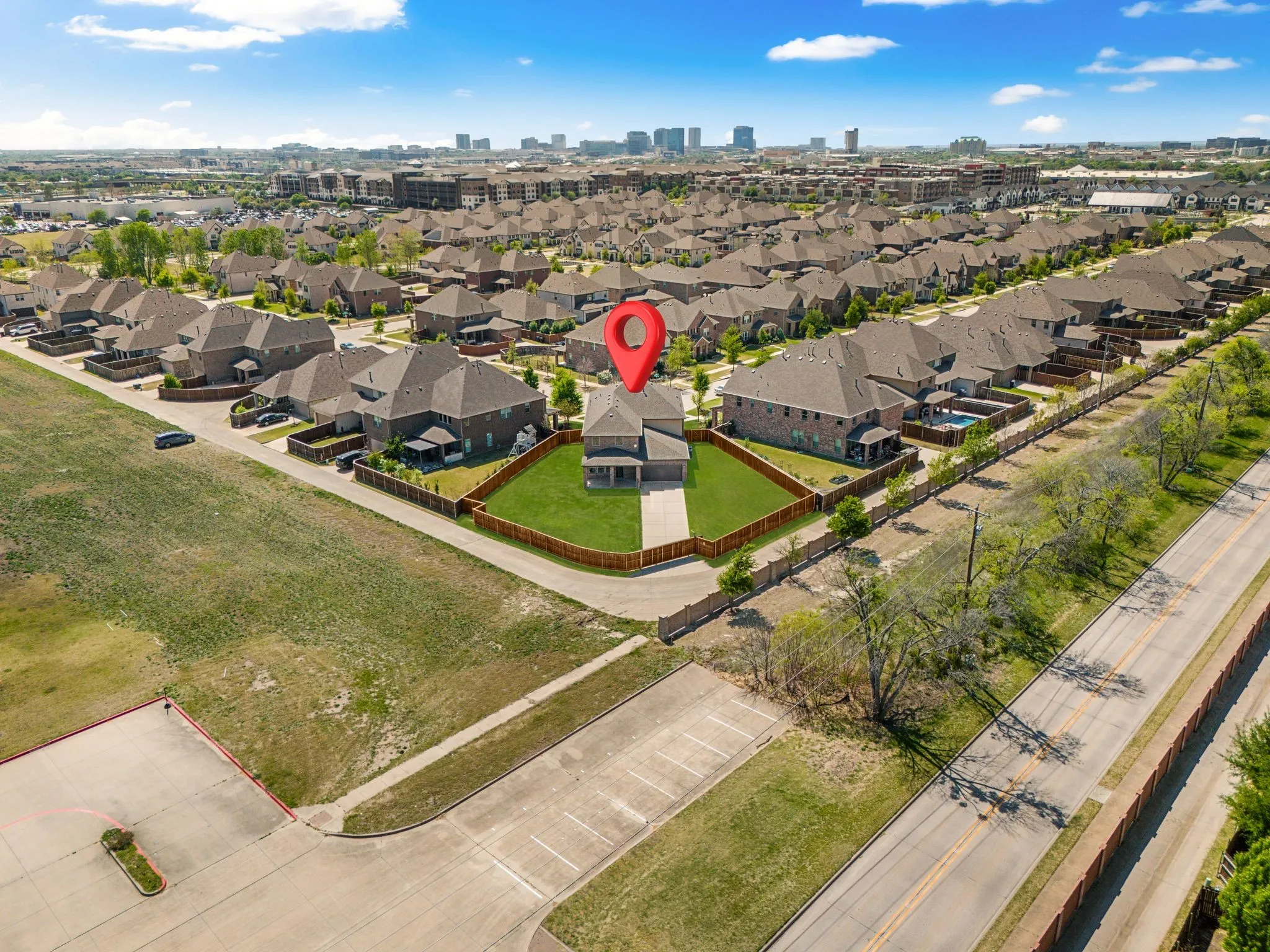 Single Family Residence For Sale in Collin County , 3696 Furrow Road, Frisco, Texas 75035, 6 Bedroom, 4 Bathroom, 2 Garage spaces, 3,858 Sqft, built in 2018, Preowned, mls#21222043, Real Estate Agent in Frisco, Homes For Sale in Collin county, Homes For Sale in Frisco, Realtor in Frisco Texas, Real Estate Brokerage Independent Realty Texas, Luminita Cordes Realtor