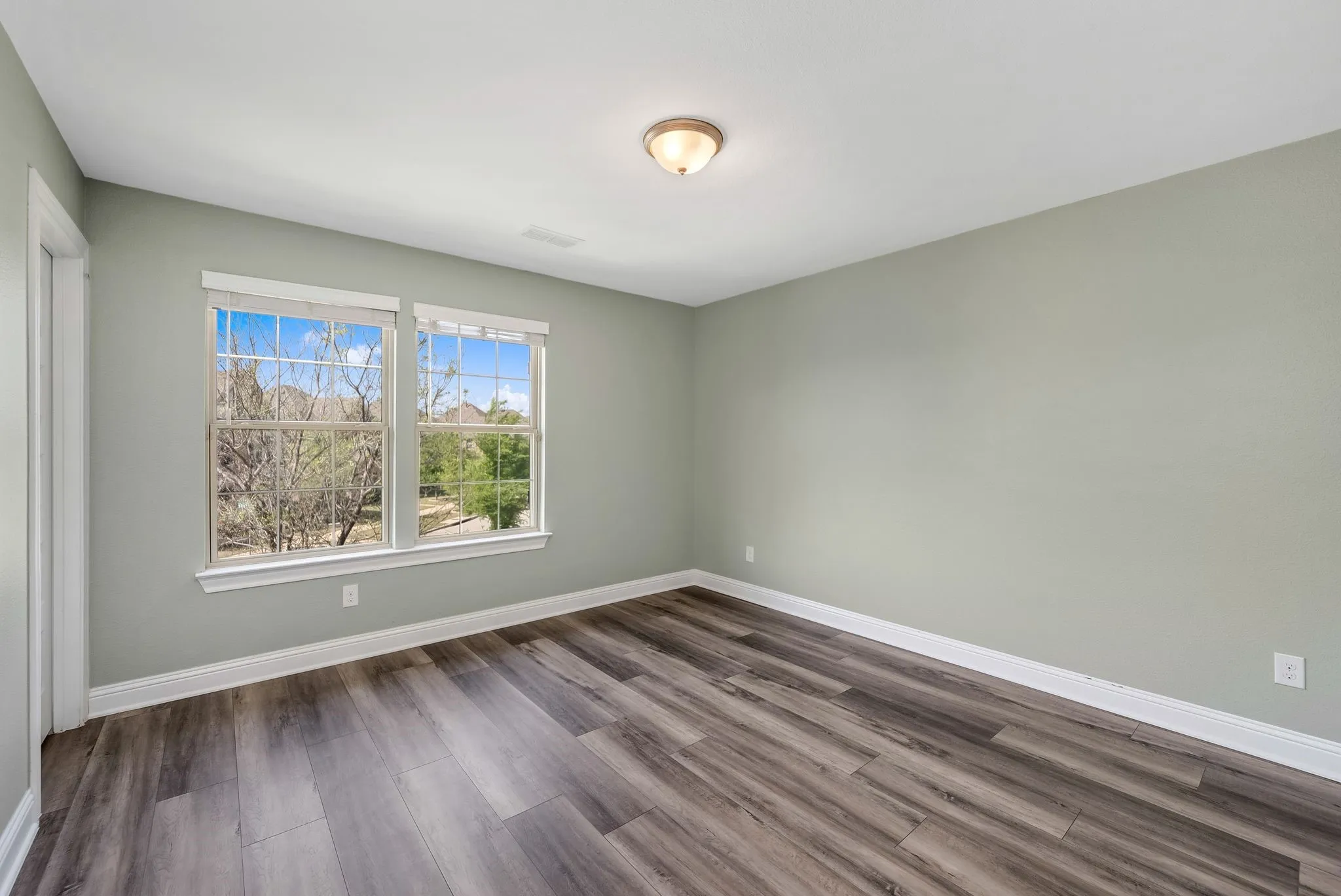 Single Family Residence For Sale in Collin County , 3696 Furrow Road, Frisco, Texas 75035, 6 Bedroom, 4 Bathroom, 2 Garage spaces, 3,858 Sqft, built in 2018, Preowned, mls#21222043, Real Estate Agent in Frisco, Homes For Sale in Collin county, Homes For Sale in Frisco, Realtor in Frisco Texas, Real Estate Brokerage Independent Realty Texas, Luminita Cordes Realtor