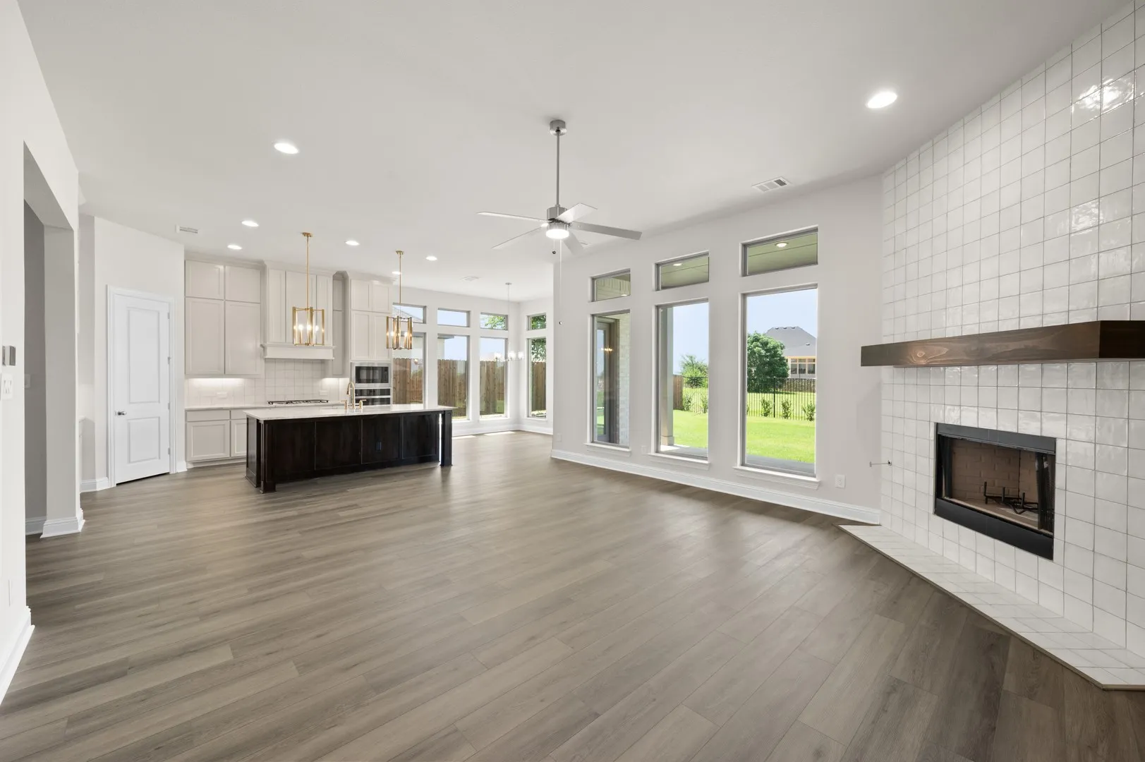 3426 Arbor Grove- Living Room-8736
