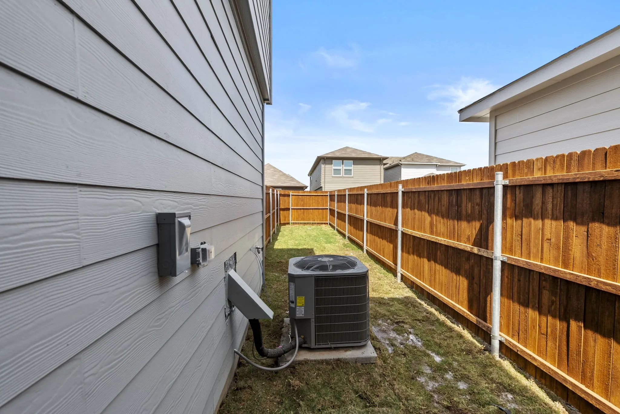 Single Family Residence For Sale in Tarrant County , 3137 Maple Orchard Lane, Fort Worth, Texas 76140, 4 Bedroom, 3 Bathroom, 2 Garage spaces, 2,054 Sqft, built in 2025, mls#21223067, Real Estate Agent in Fort Worth, Homes For Sale in Tarrant county, Homes For Sale in Fort Worth, Realtor in Fort Worth Texas, Real Estate Brokerage Independent Realty Texas, Luminita Cordes Realtor
