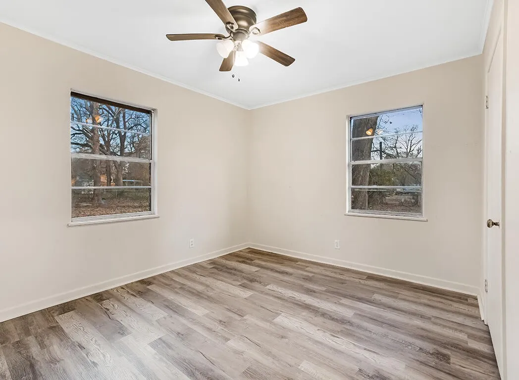 Single Family Residence For Sale in Bowie County , 3007 Hollywood Street, Texarkana, Texas 75501, 3 Bedrooms, 1 Bathroom, Garage spaces, 1,000 Sqft, built in 1974, Price $115,000, mls#21223048, Real Estate Agent in Texarkana, Homes For Sale in Bowie county, Homes For Sale in Texarkana, Realtor in Texarkana Texas, Real Estate Brokerage Independent Realty Texas, Luminita Cordes Realtor