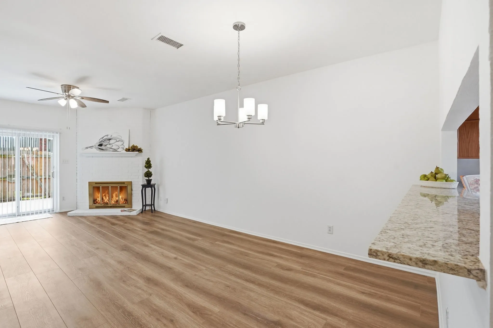 Condominium For Rent in Dallas County , 204 Samuel Boulevard i3, Coppell, Texas 75019, 2 Bedrooms, 2 Bathrooms, Garage spaces, 1,188 Sqft, built in 1984, Price $2,125, mls#21223103, Real Estate Agent in Coppell, Homes For Rent in Dallas county, Homes For Rent in Coppell, Realtor in Coppell Texas, Real Estate Brokerage Independent Realty Texas, Luminita Cordes Realtor