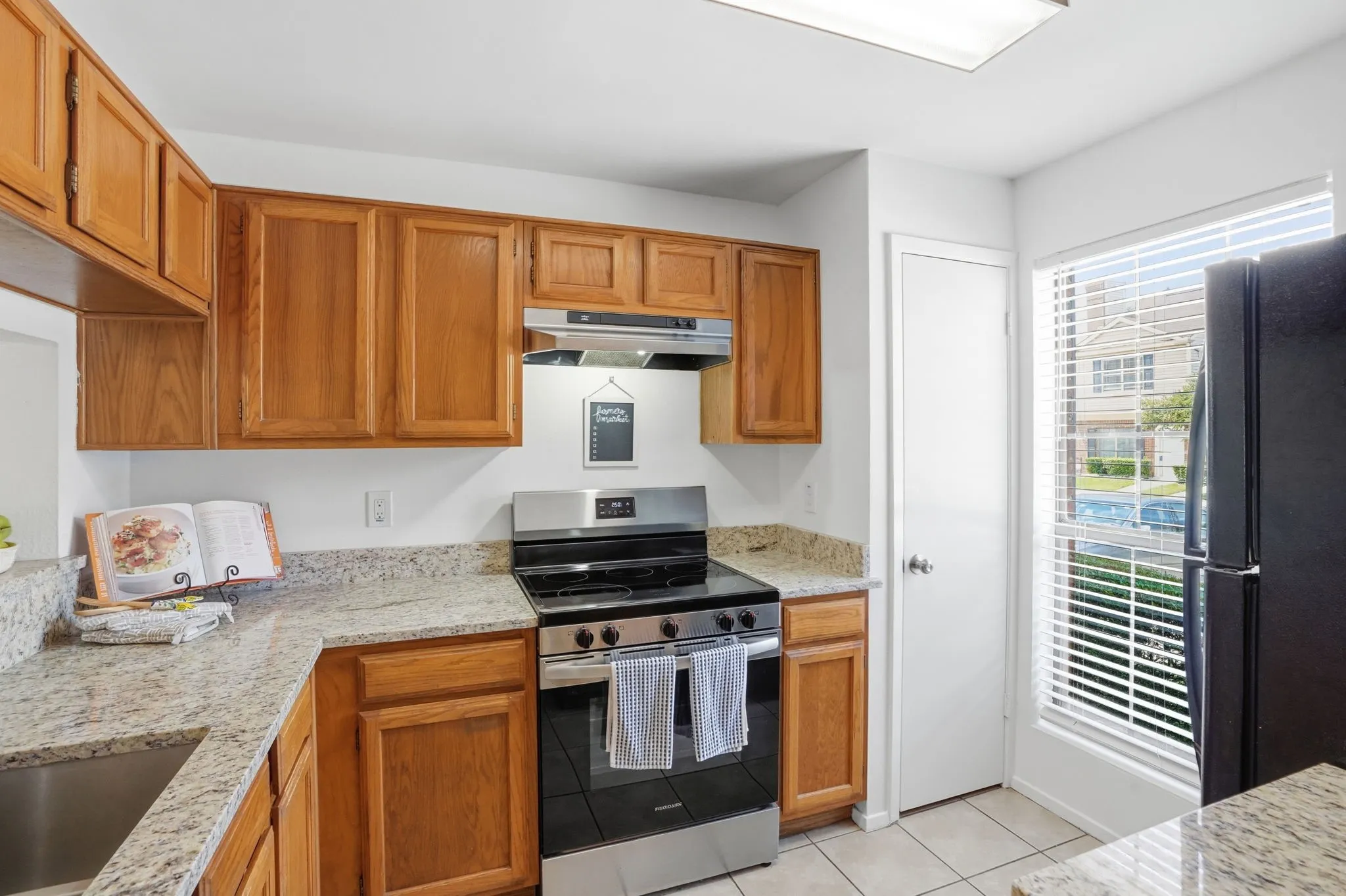 Condominium For Rent in Dallas County , 204 Samuel Boulevard i3, Coppell, Texas 75019, 2 Bedrooms, 2 Bathrooms, Garage spaces, 1,188 Sqft, built in 1984, Price $2,125, mls#21223103, Real Estate Agent in Coppell, Homes For Rent in Dallas county, Homes For Rent in Coppell, Realtor in Coppell Texas, Real Estate Brokerage Independent Realty Texas, Luminita Cordes Realtor