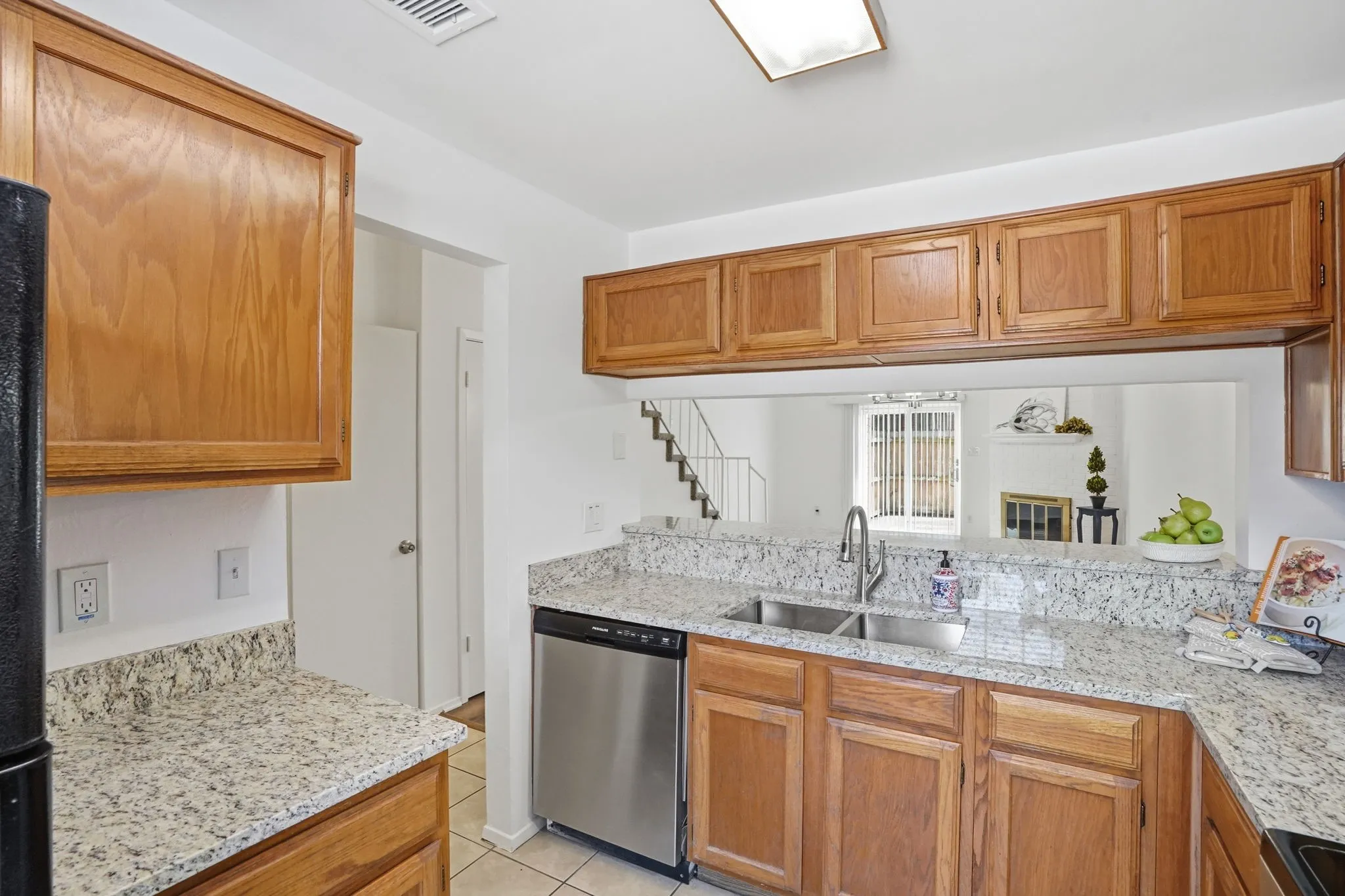 Condominium For Rent in Dallas County , 204 Samuel Boulevard i3, Coppell, Texas 75019, 2 Bedrooms, 2 Bathrooms, Garage spaces, 1,188 Sqft, built in 1984, Price $2,125, mls#21223103, Real Estate Agent in Coppell, Homes For Rent in Dallas county, Homes For Rent in Coppell, Realtor in Coppell Texas, Real Estate Brokerage Independent Realty Texas, Luminita Cordes Realtor