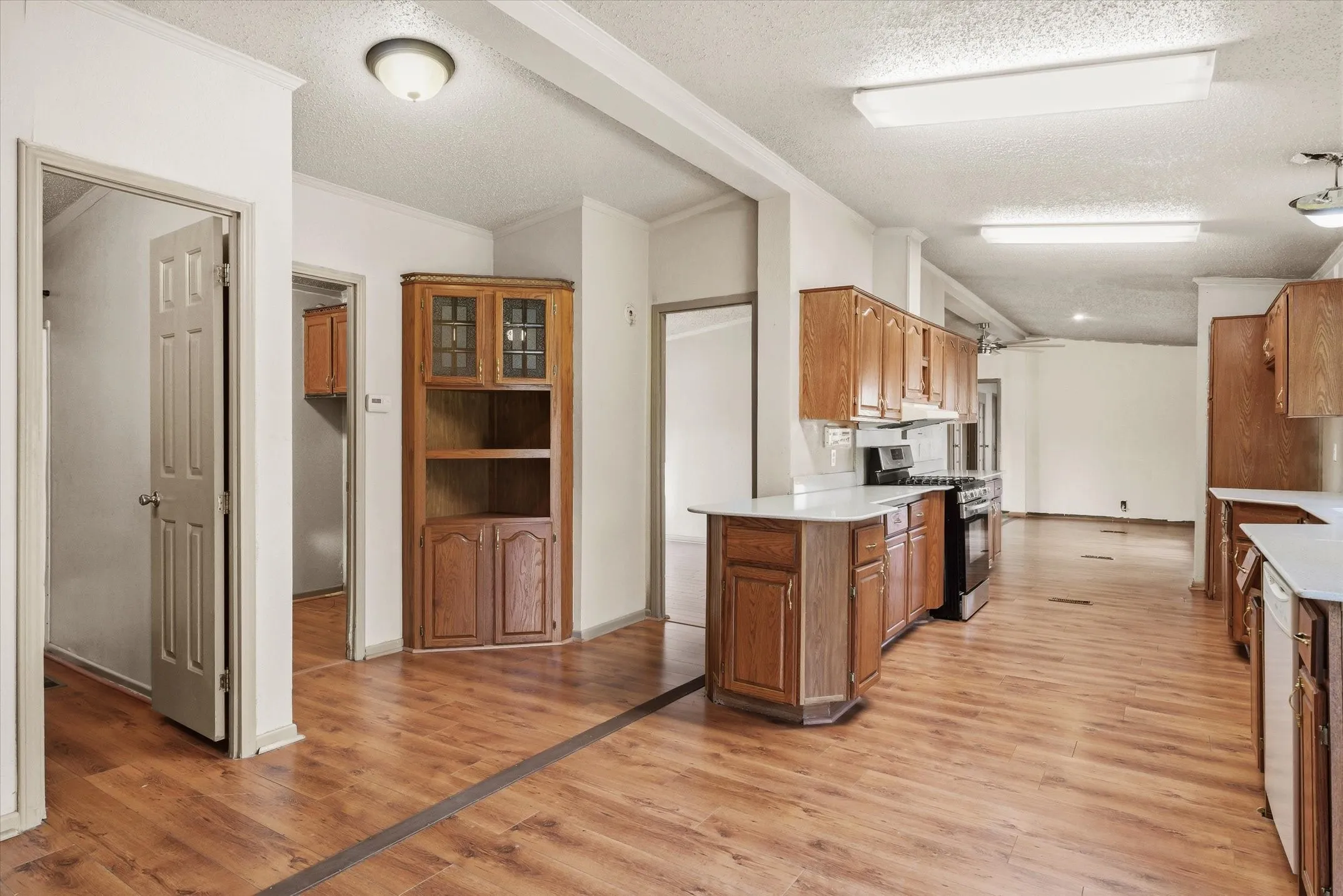 Mobile Home For Sale in Smith County , 25294 HWY 80, Grand Saline, Texas 75140, 3 Bedrooms, 2 Bathrooms, Garage spaces, 1,478 Sqft, built in 2000, Price $220,000, mls#21223080, Real Estate Agent in Grand Saline, Homes For Sale in Smith county, Homes For Sale in Grand Saline, Realtor in Grand Saline Texas, Real Estate Brokerage Independent Realty Texas, Luminita Cordes Realtor