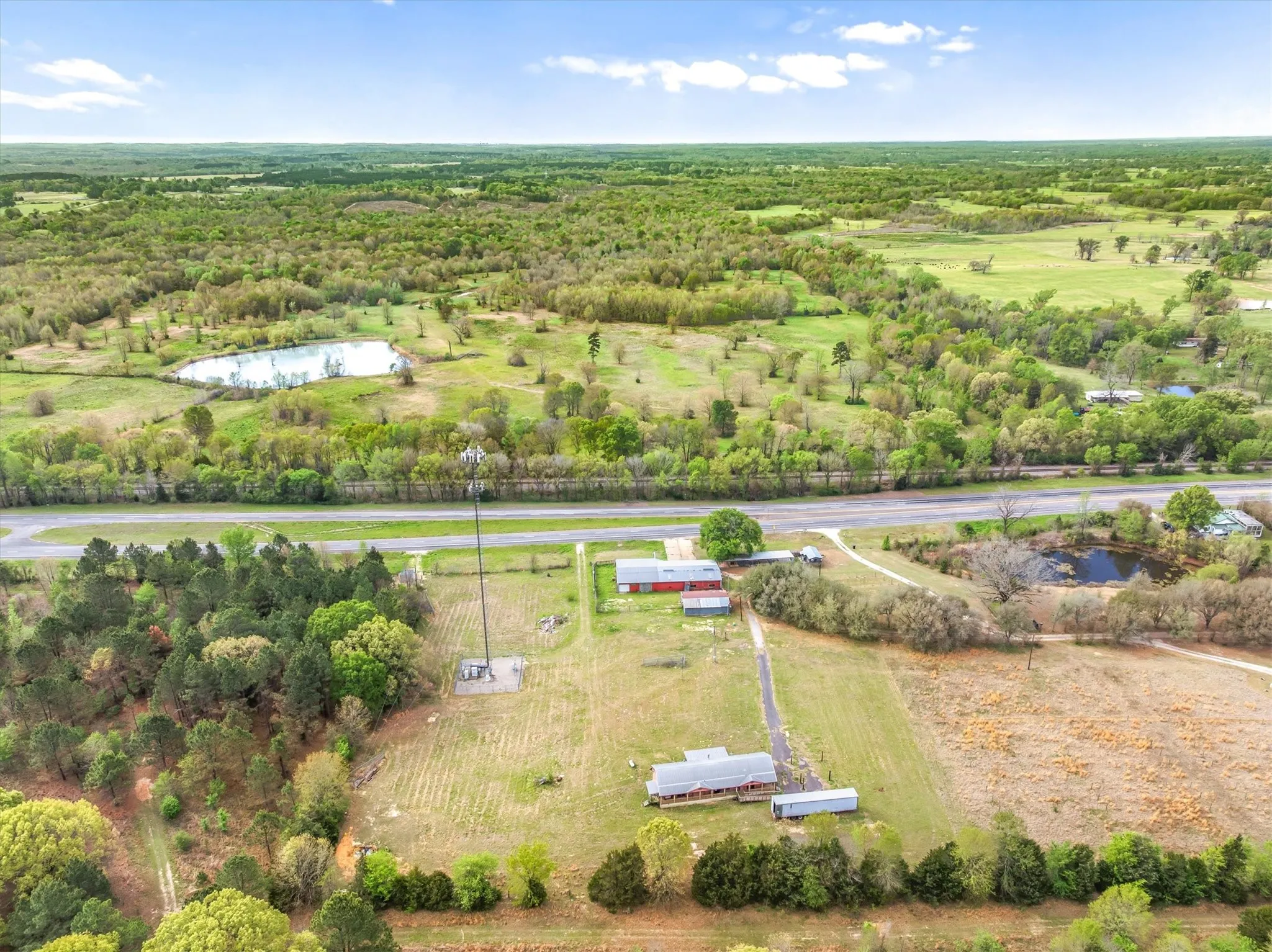 Mobile Home For Sale in Smith County , 25294 HWY 80, Grand Saline, Texas 75140, 3 Bedrooms, 2 Bathrooms, Garage spaces, 1,478 Sqft, built in 2000, Price $220,000, mls#21223080, Real Estate Agent in Grand Saline, Homes For Sale in Smith county, Homes For Sale in Grand Saline, Realtor in Grand Saline Texas, Real Estate Brokerage Independent Realty Texas, Luminita Cordes Realtor