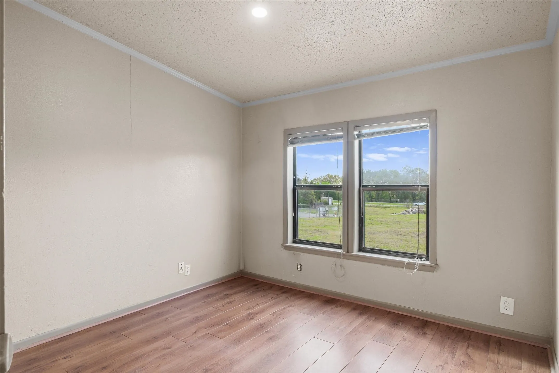 Mobile Home For Sale in Smith County , 25294 HWY 80, Grand Saline, Texas 75140, 3 Bedrooms, 2 Bathrooms, Garage spaces, 1,478 Sqft, built in 2000, Price $220,000, mls#21223080, Real Estate Agent in Grand Saline, Homes For Sale in Smith county, Homes For Sale in Grand Saline, Realtor in Grand Saline Texas, Real Estate Brokerage Independent Realty Texas, Luminita Cordes Realtor