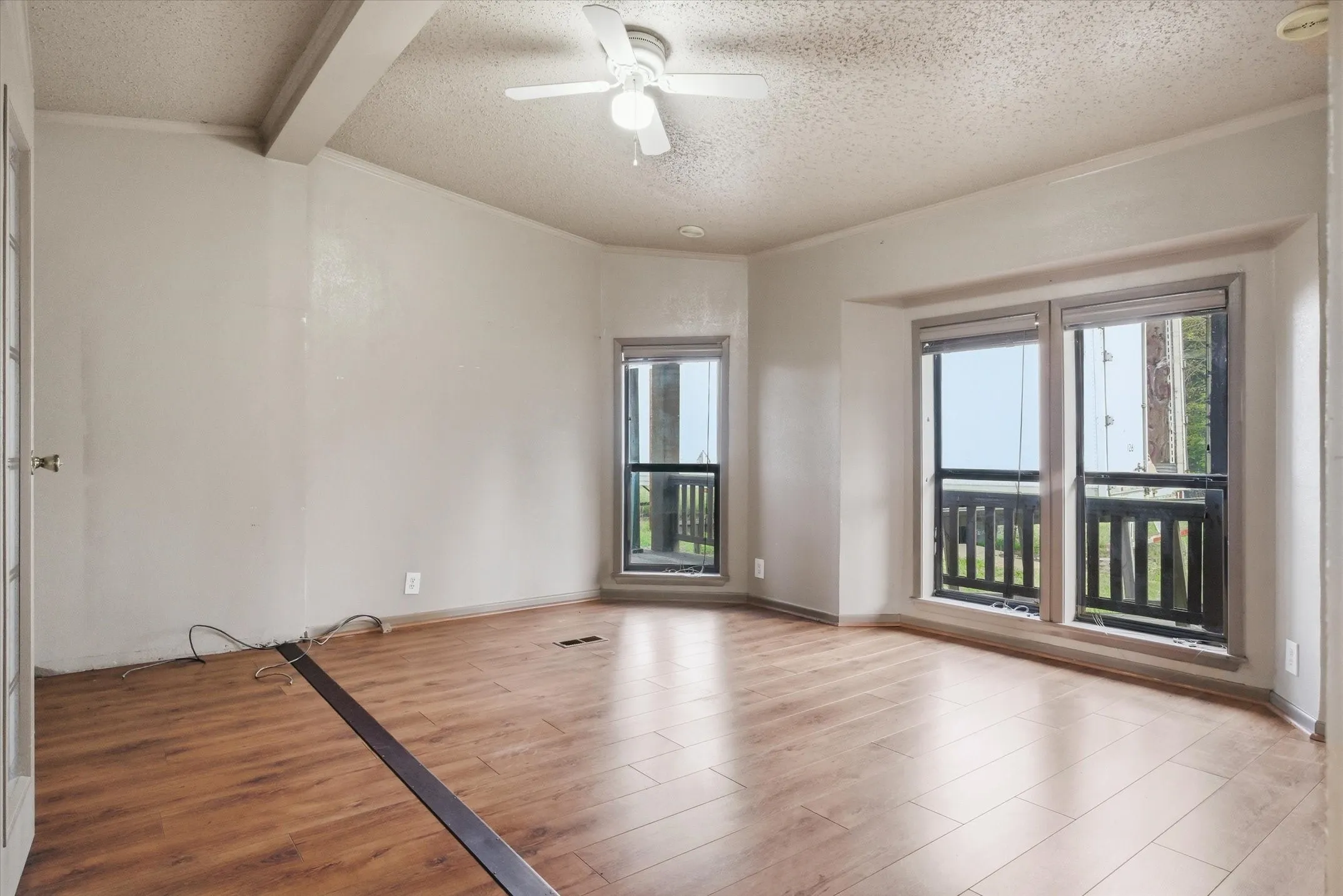 Mobile Home For Sale in Smith County , 25294 HWY 80, Grand Saline, Texas 75140, 3 Bedrooms, 2 Bathrooms, Garage spaces, 1,478 Sqft, built in 2000, Price $220,000, mls#21223080, Real Estate Agent in Grand Saline, Homes For Sale in Smith county, Homes For Sale in Grand Saline, Realtor in Grand Saline Texas, Real Estate Brokerage Independent Realty Texas, Luminita Cordes Realtor